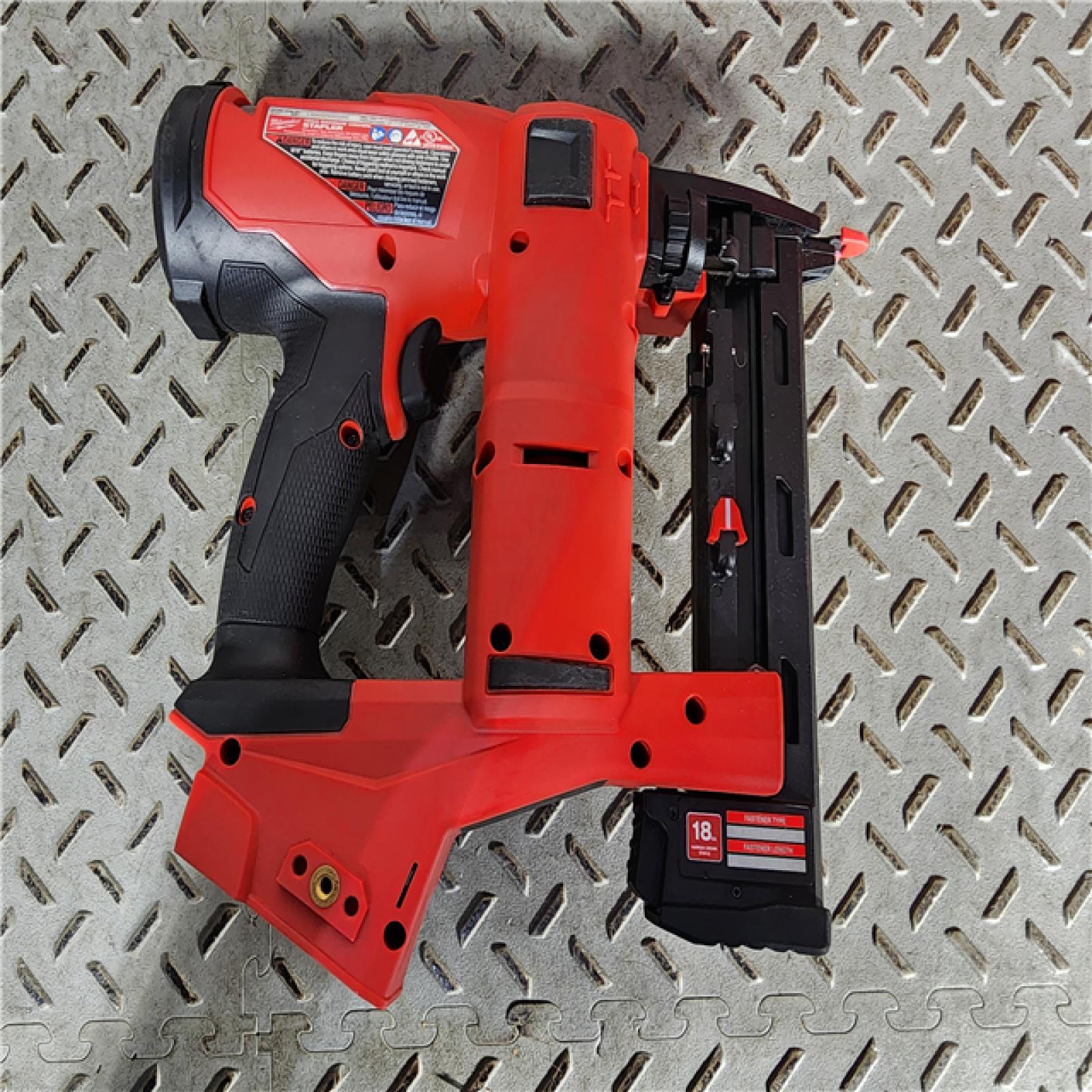 HOUSTON LOCATION - AS-IS Milwaukee M18 Fuel 18V Brushless 18-Gauge Brad Nailer 2746-20 (Bare Tool)