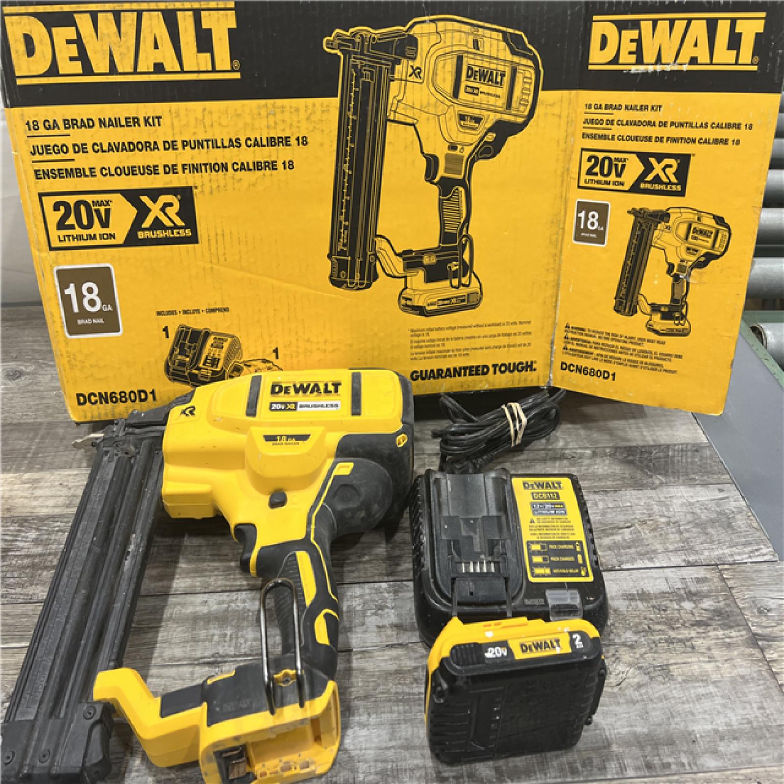 AS-IS DEWALT 20V MAX XR 18 Gauge Brad Nailer Kit