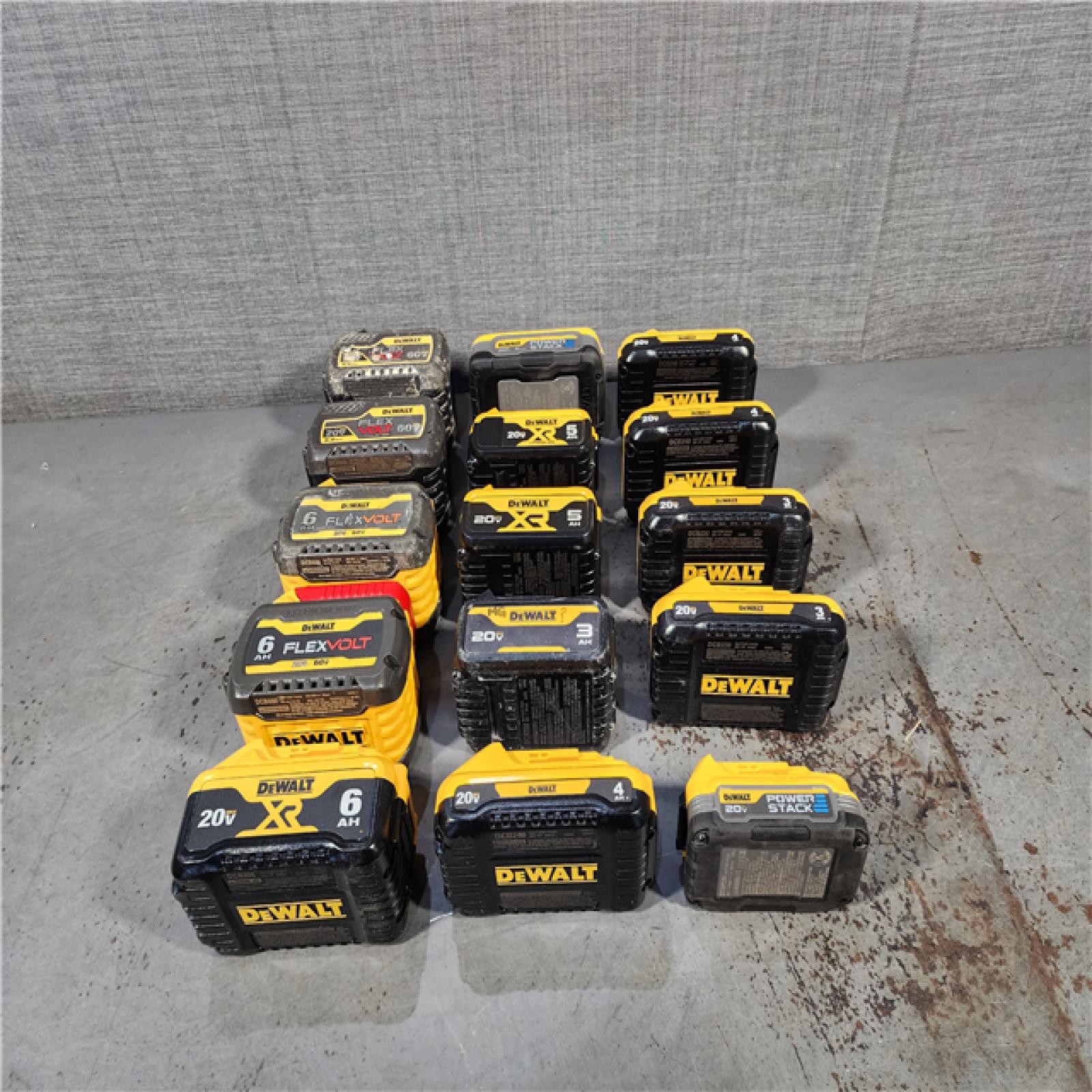 HOUSTON LOCATION - AS-IS DEWALT BATTERY PACK QTY - 15