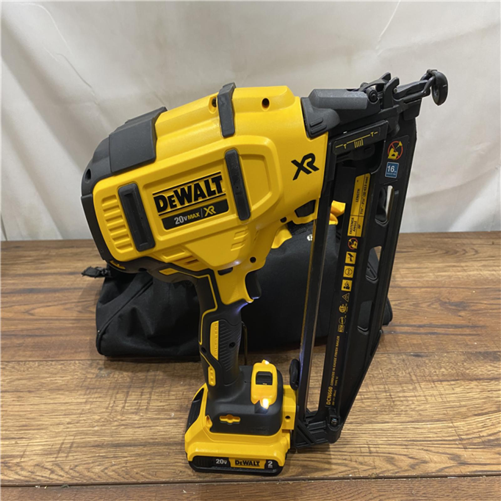 AS IS DeWalt DCN660D1 20V 16 Gauge Cordless Angled Finish Nailer Kit W/ 2Ah Battery