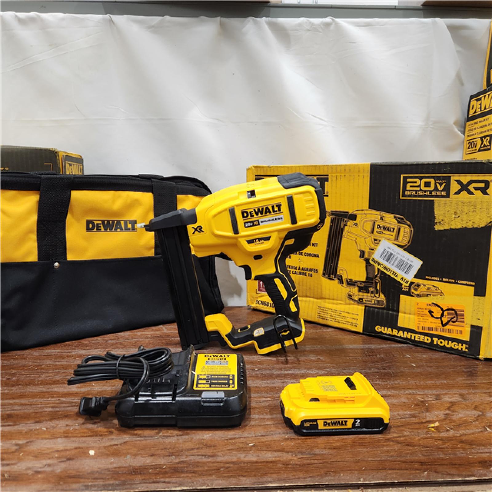 AS-IS DEWALT 20V-MAX XR 18GA BRAD NAILER KIT