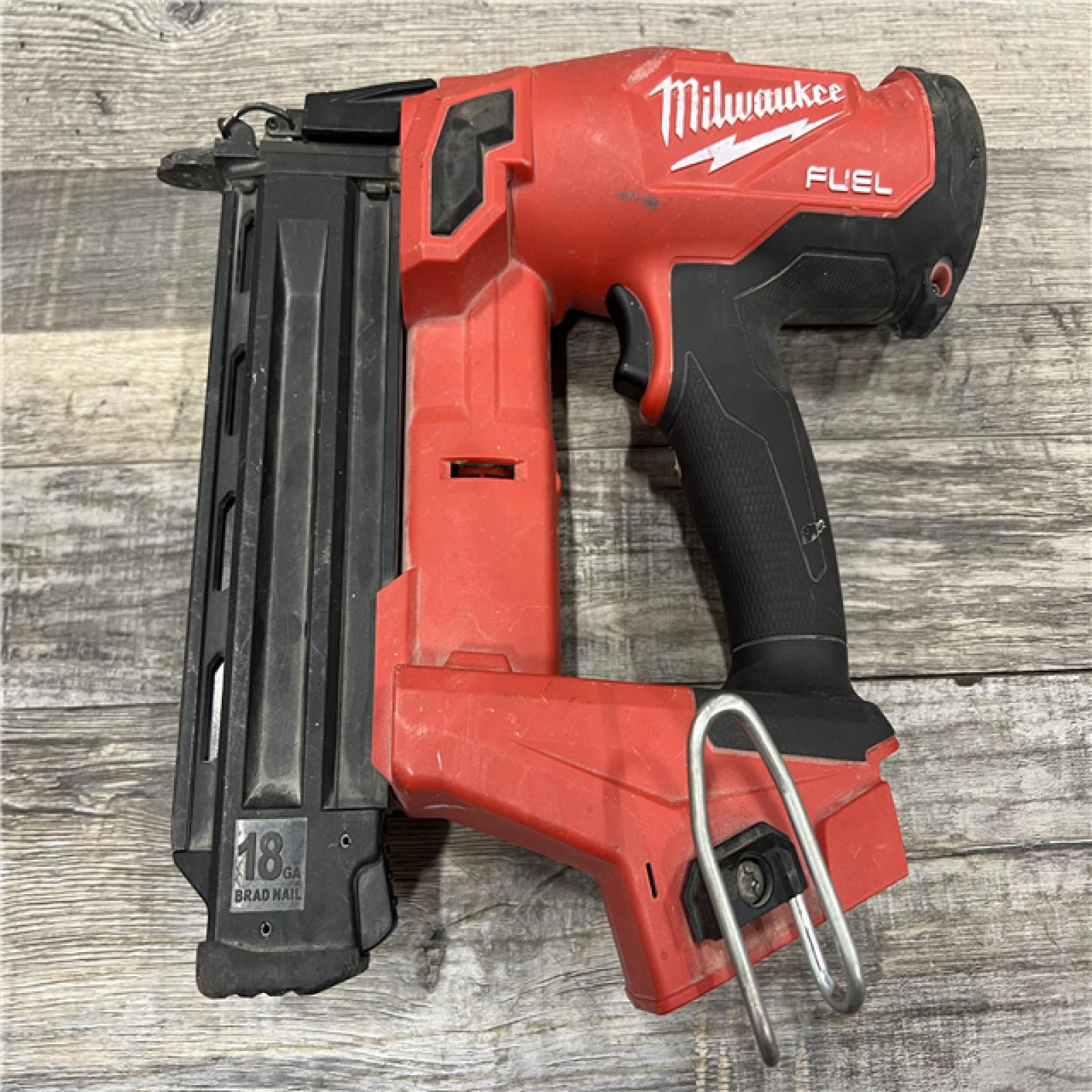 AS-IS MILWAUKEE M18 FUEL 18-Volt Lithium-Ion Brushless Cordless 18-Gauge 1/4 in. Narrow Crown Stapler (Tool-Only)