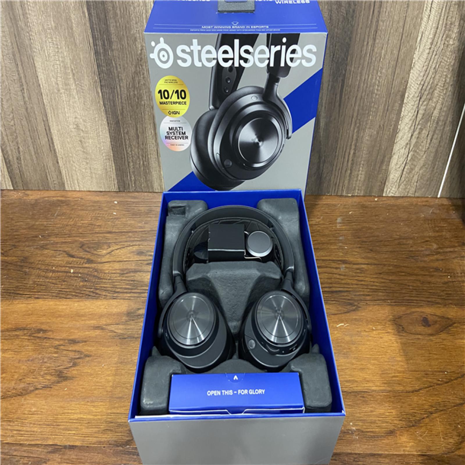 AS-IS Arctis Nova Pro Wireless Gaming Headset for PC/Playstation