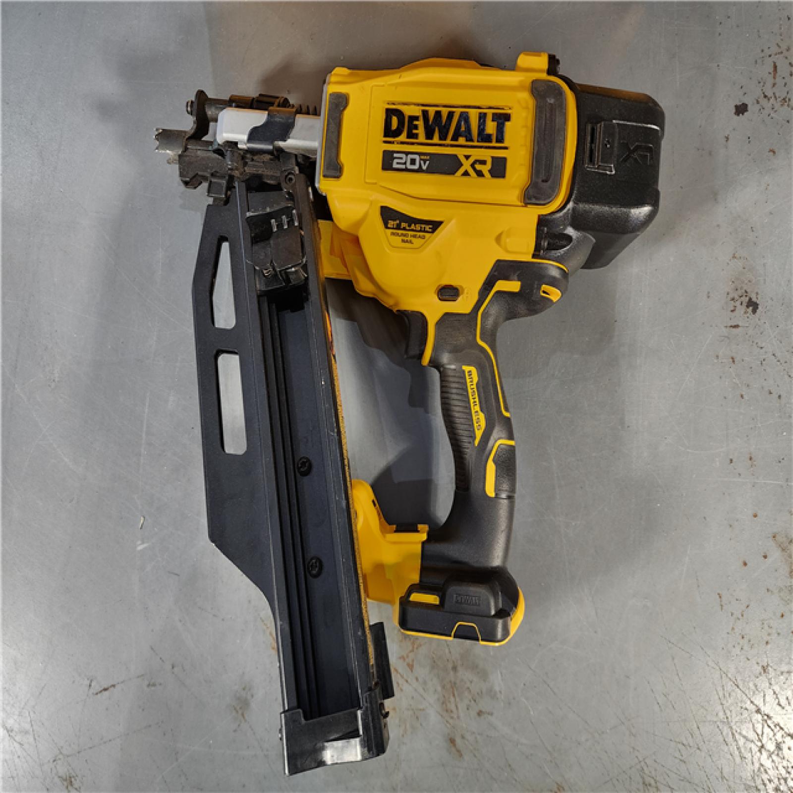 HOUSTON LOCATION - AS-IS DEWALT 20-Volt 21° Cordless Framing Nailer (Tool-Only)