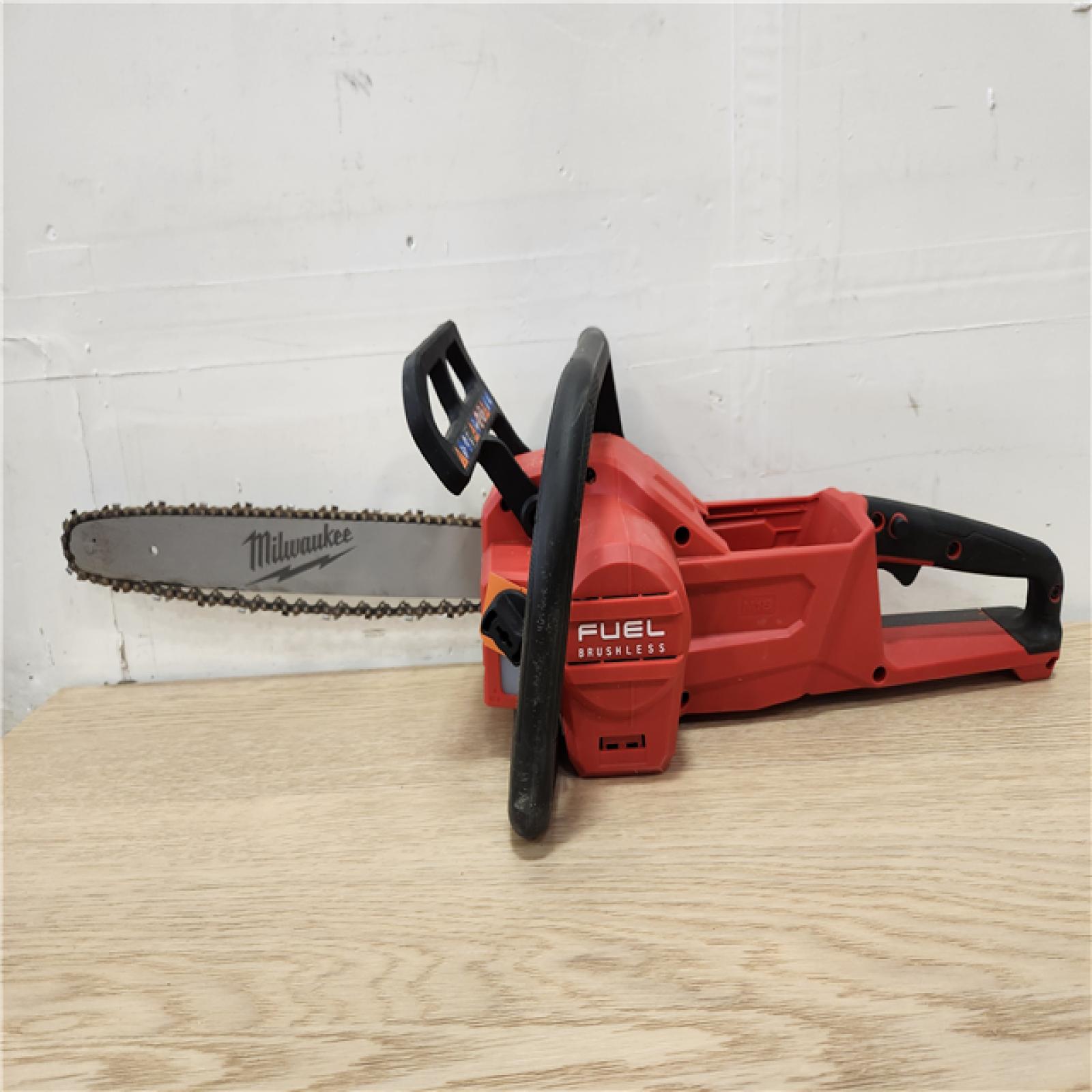 Phoenix Location NEW Milwaukee M18 FUEL 16 in. 18V Lithium-Ion Brushless Battery Chainsaw (Tool-Only)