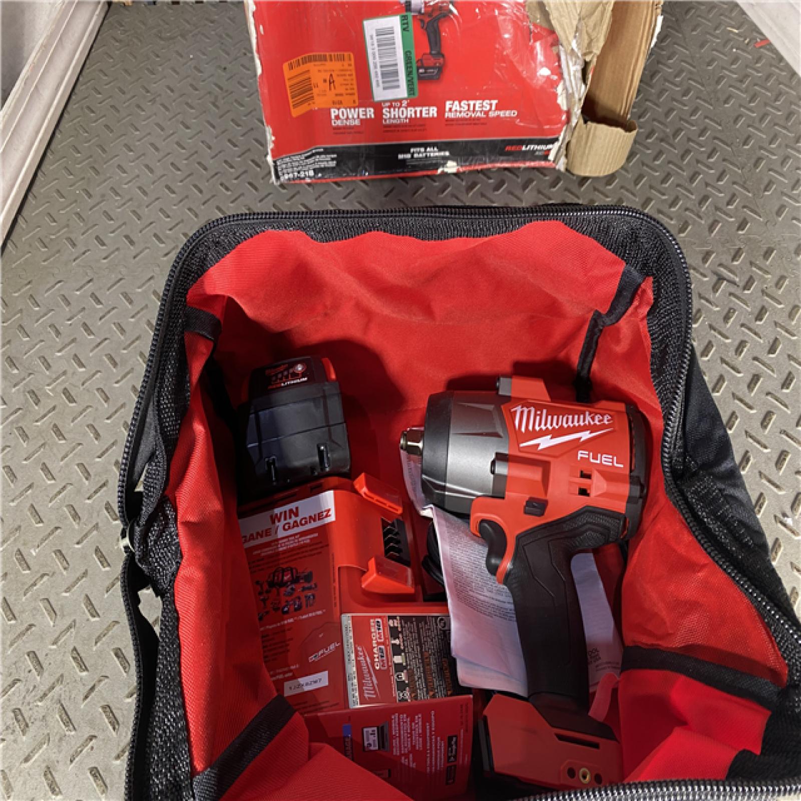 HOUSTON LOCATION -  AS-IS Milwaukee 2967-21B M18 FUEL 1/2 High Torque Impact Wrench W/ Friction Ring 5.0Ah Kit