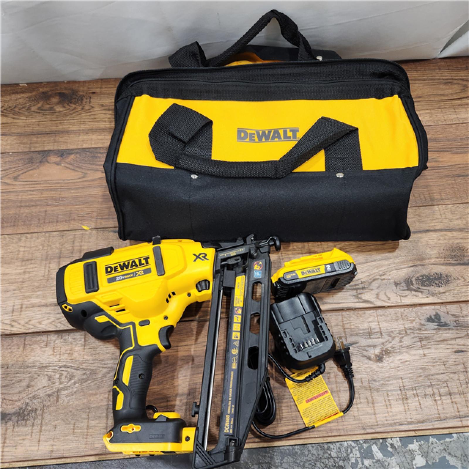 AS-IS DeWalt DCN660D1 20V 16 Gauge Cordless Angled Finish Nailer Kit W/ 2Ah Battery