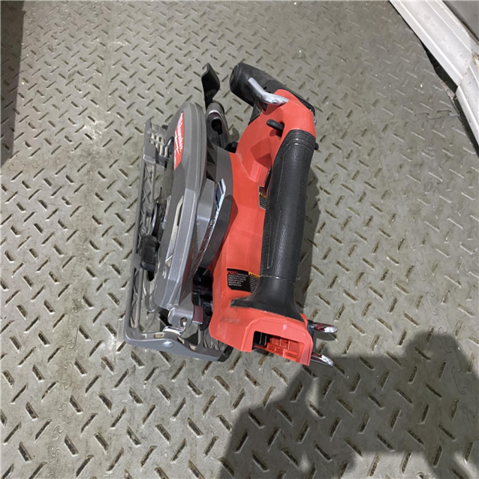 Houston location AS-IS MILWAUKEE M18 FUEL 18V Lithium-Ion Brushless Cordless 6-1/2 in. Circular Saw (Tool-Only)