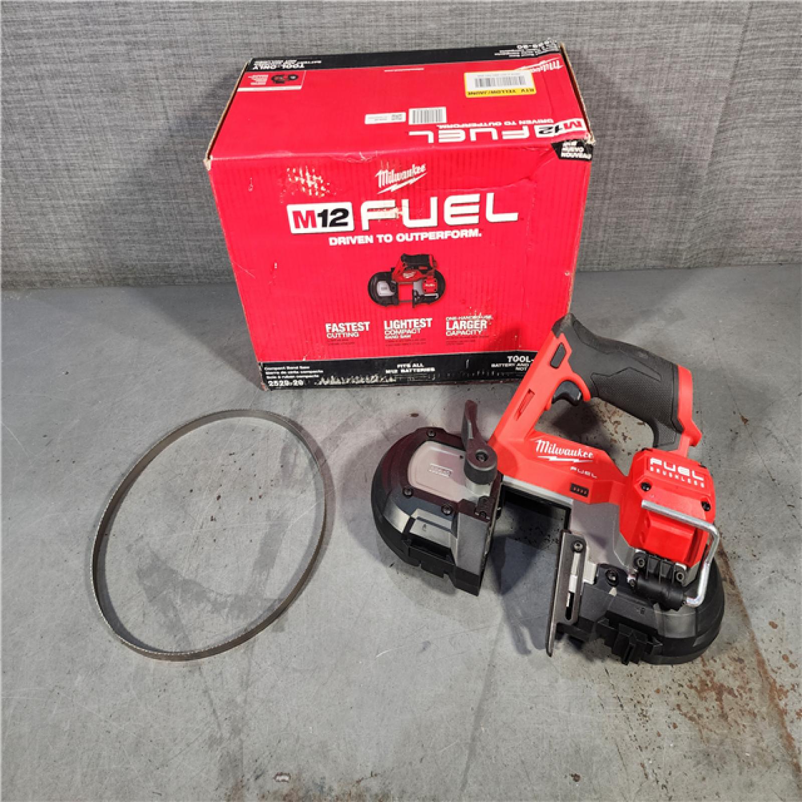 HOUSTON LOCATION - AS-IS Milwaukee 2529-20 M12 FUEL 12V Compact Band Saw (TOOL ONLY)