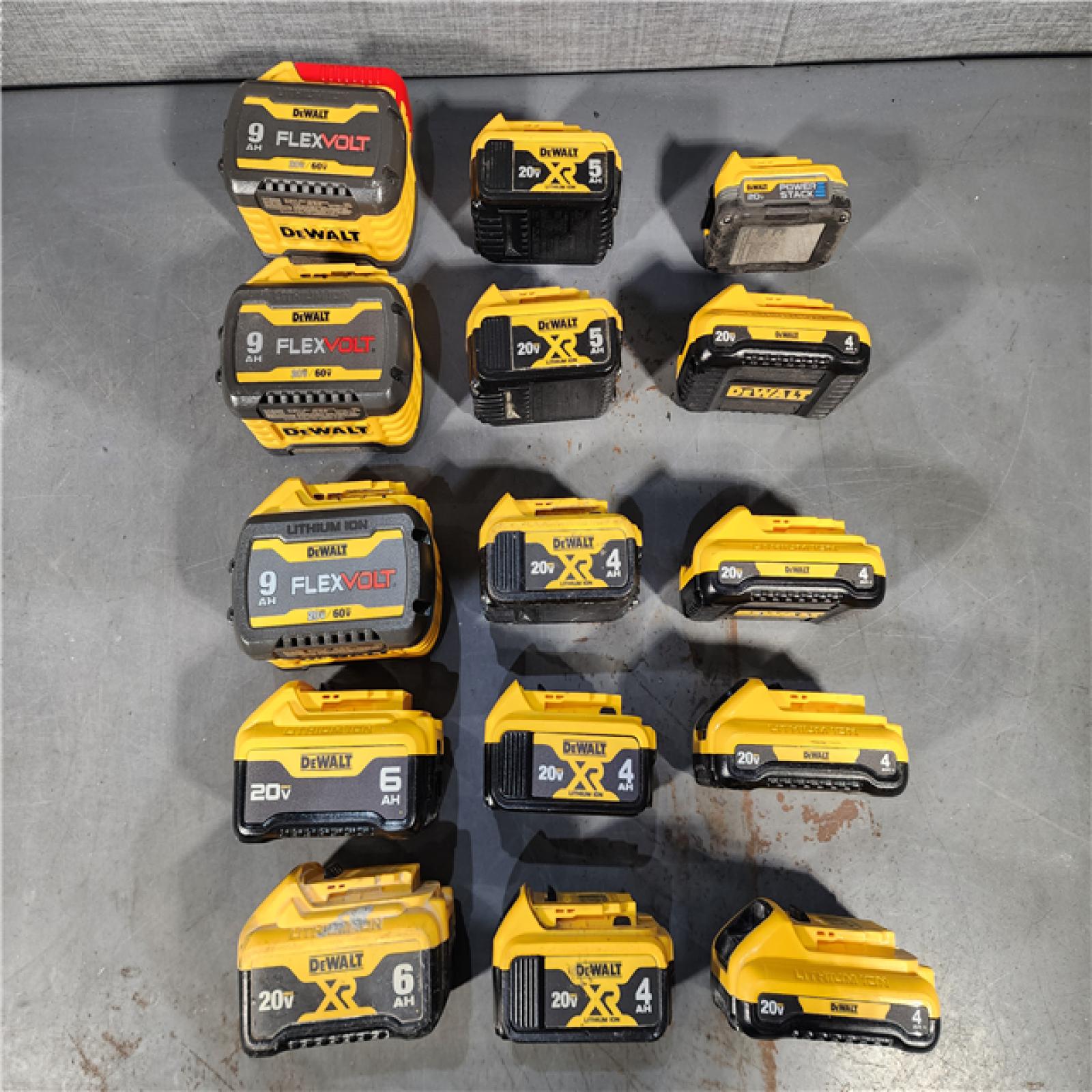 HOUSTON LOCATION - AS-IS DEWALT BATTERY PACK QTY - 15