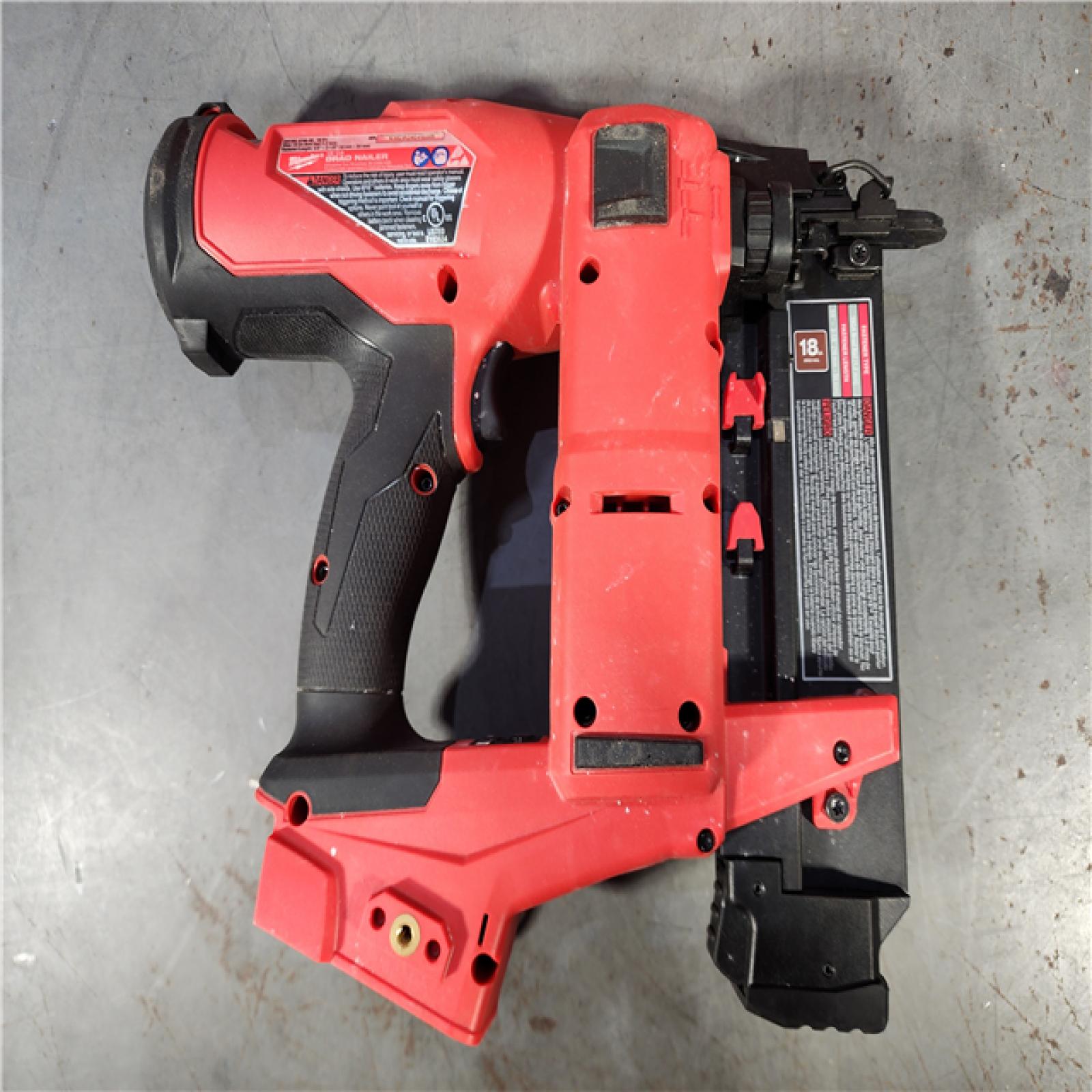 HOUSTON LOCATION - AS-IS Milwaukee M18 Fuel 18V Brushless 18-Gauge Brad Nailer 2746-20 (Bare Tool)