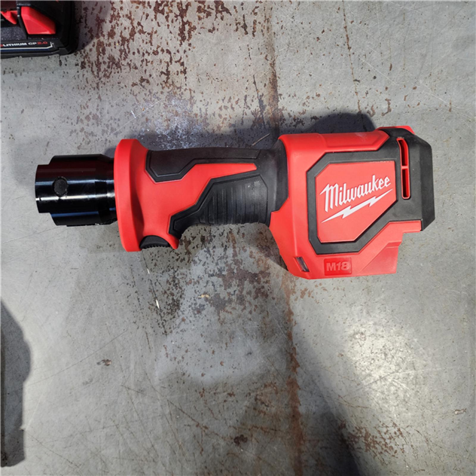 HOUSTON LOCATION - AS-IS (APPEARS LIKE NEW) M18 18V Lithium-Ion Cordless Short Throw Press Tool Kit with 3 PEX Crimp Jaws (2) 2.0 Ah Batteries and Charger