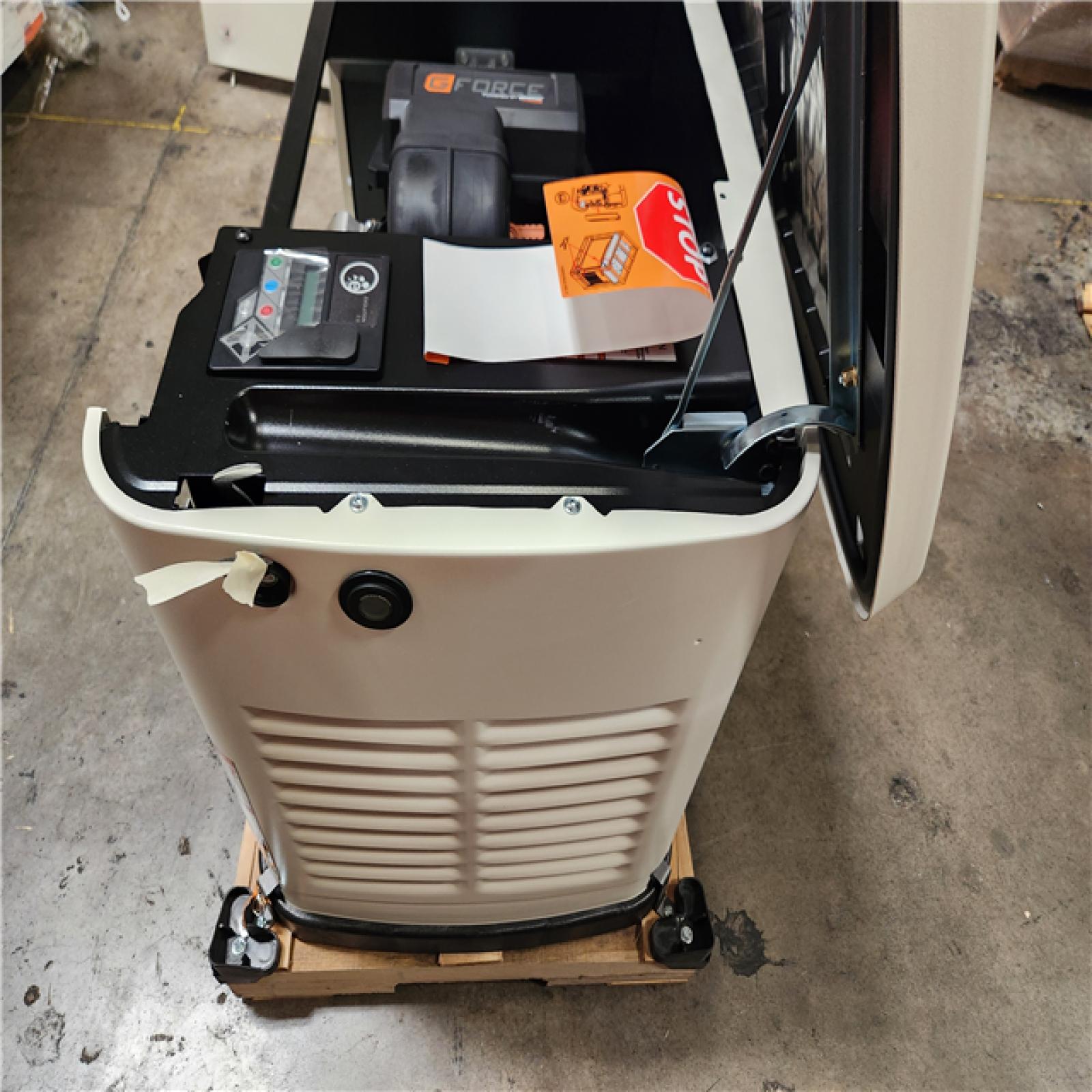 Phoenix Location Generac 14kW Guardian LP/NG Wi-Fi Standby Generator w/ 200 amp Automatic Transfer Switch 72259