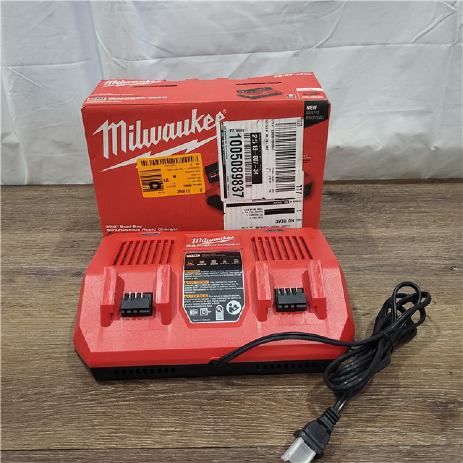 AS-IS Milwaukee M18 18-Volt Lithium-Ion Dual Bay Rapid Battery Charger