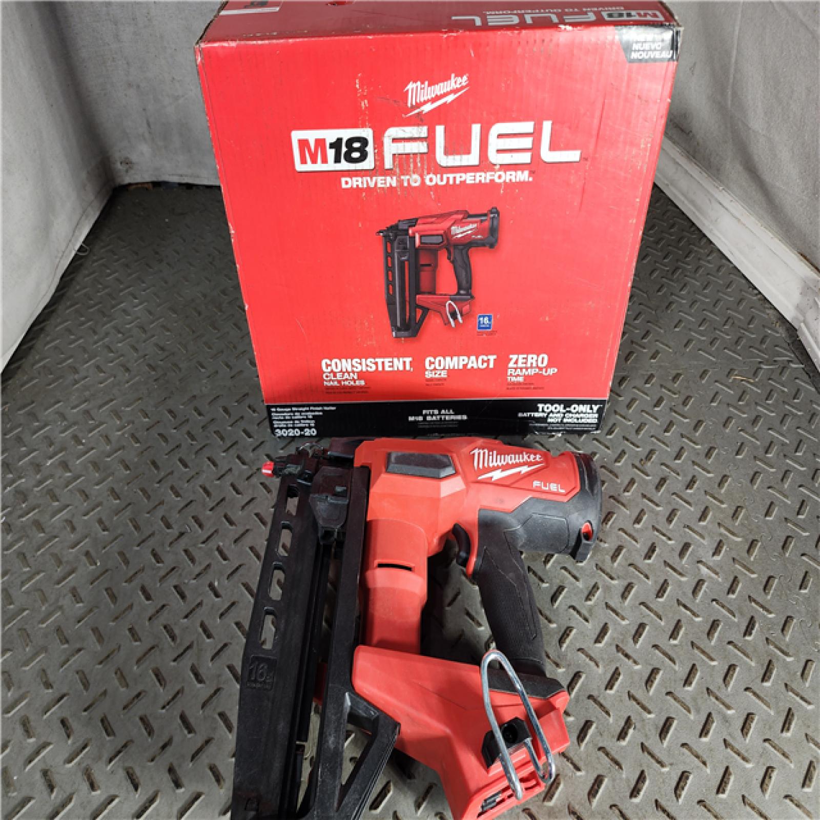 HOUSTON LOCATION - AS-IS Milwaukee Tool Cordless Finish Nail Gun 18 V 3020-20 (TOOL ONLY)