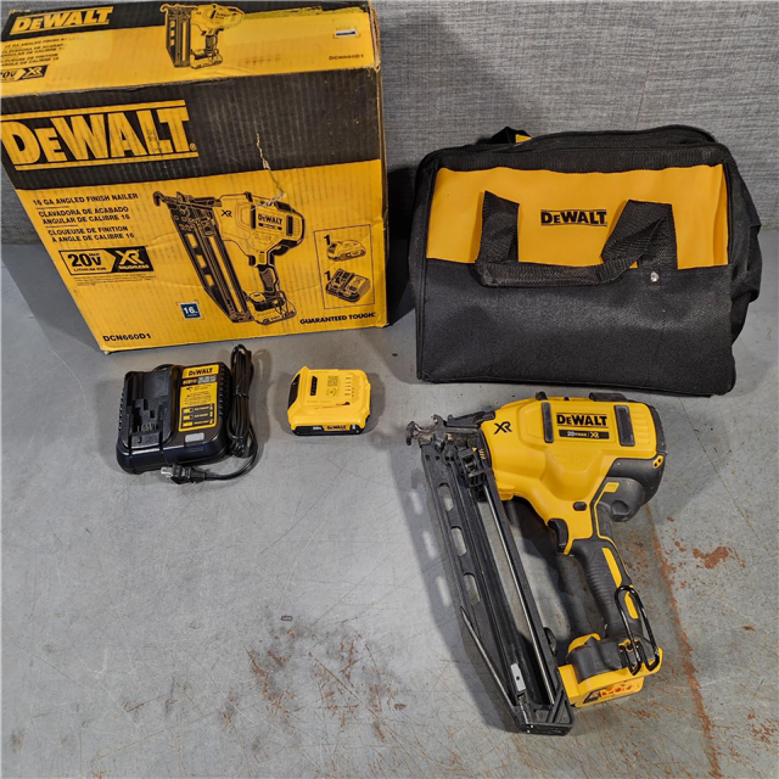 HOUSTON LOCATION - AS-IS DeWalt DCN660D1 20V 16 Gauge Cordless Angled Finish Nailer Kit W/ 2Ah Battery