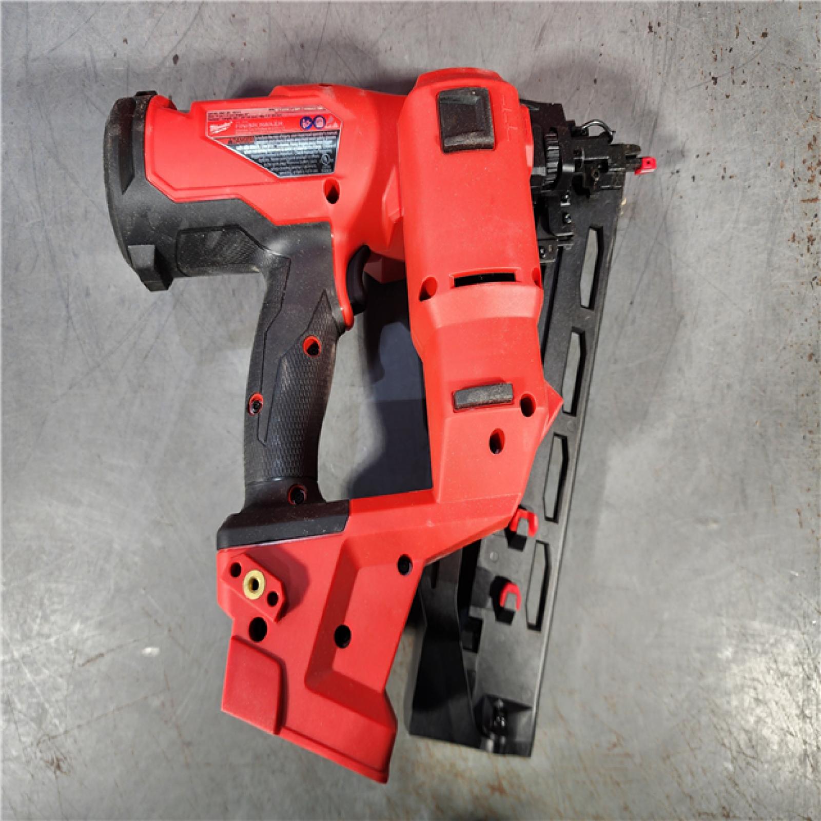 HOUSTON LOCATION - AS-IS Milwaukee 2841-20 18V Cordless Gen II 16 Gauge Angled Finish Nailer (Tool Only)