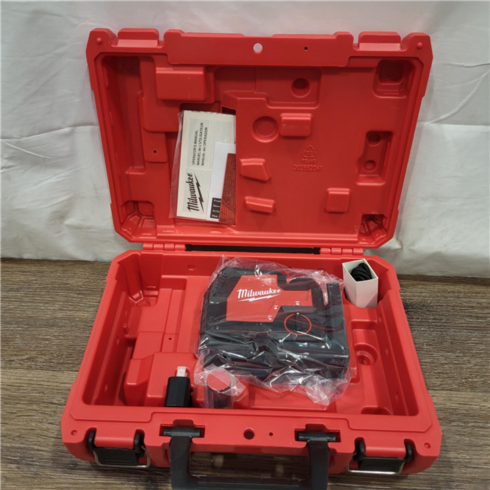 AS-IS 100 Ft. REDLITHIUM Lithium-Ion USB Green Rechargeable Cross Line Laser Level with Charger