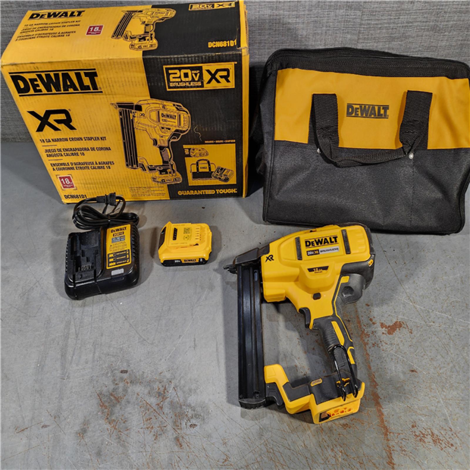 HOUSTON LOCATION - AS-IS DEWALT DCN681D1 20V 18Ga Stapler Kit