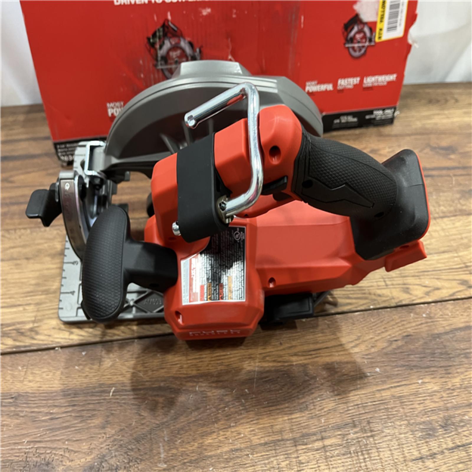 AS-IS Milwaukee M18 FUEL 18V Lithium-Ion Brushless Cordless 7-1/4 in. Circular Saw (Tool-Only)