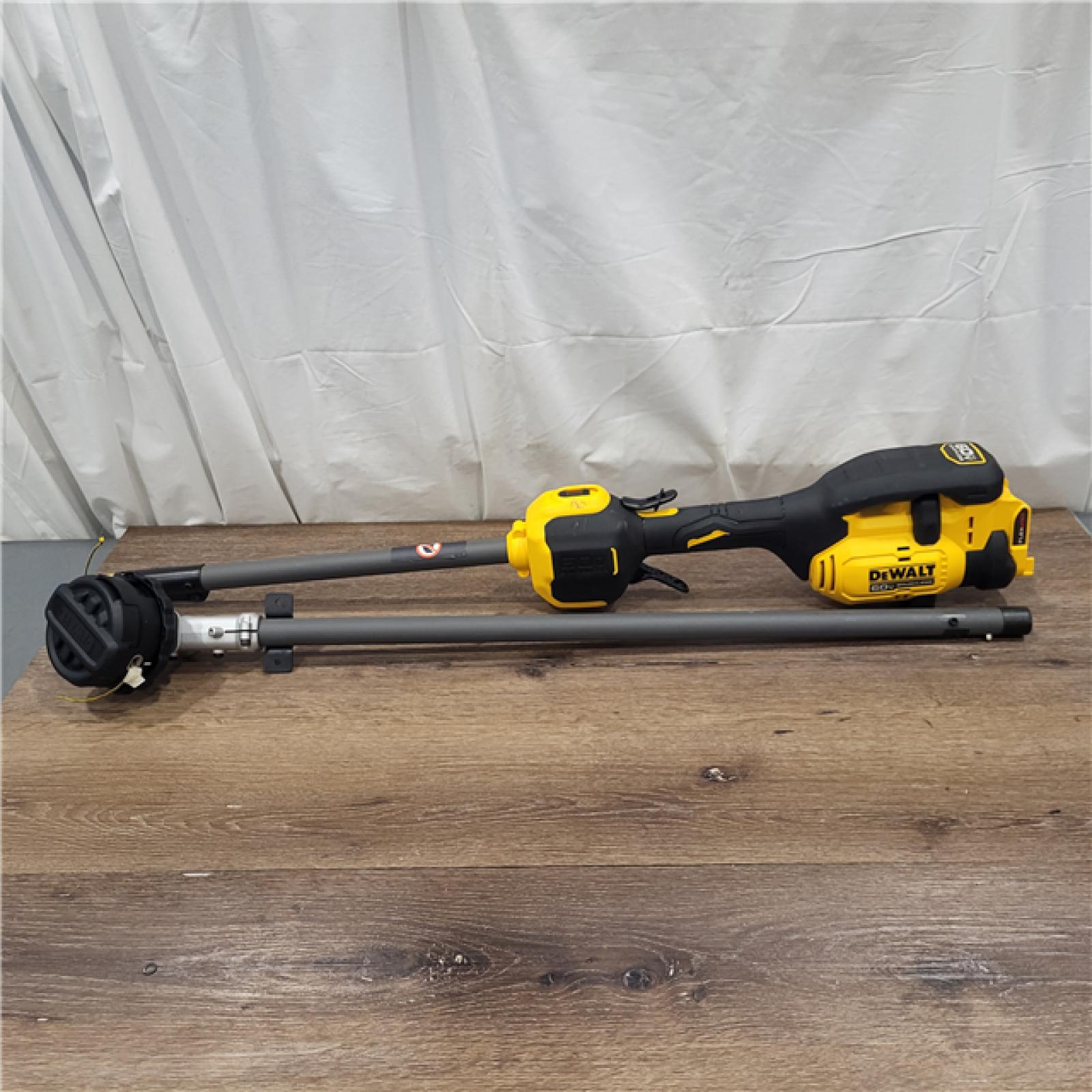 AS-IS FLEXVOLT 60V MAX 17 in. Cordless Battery Powered Attachment Capable Trimmer Kit with (1) FLEXVOLT 3 Ah Battery & Charger