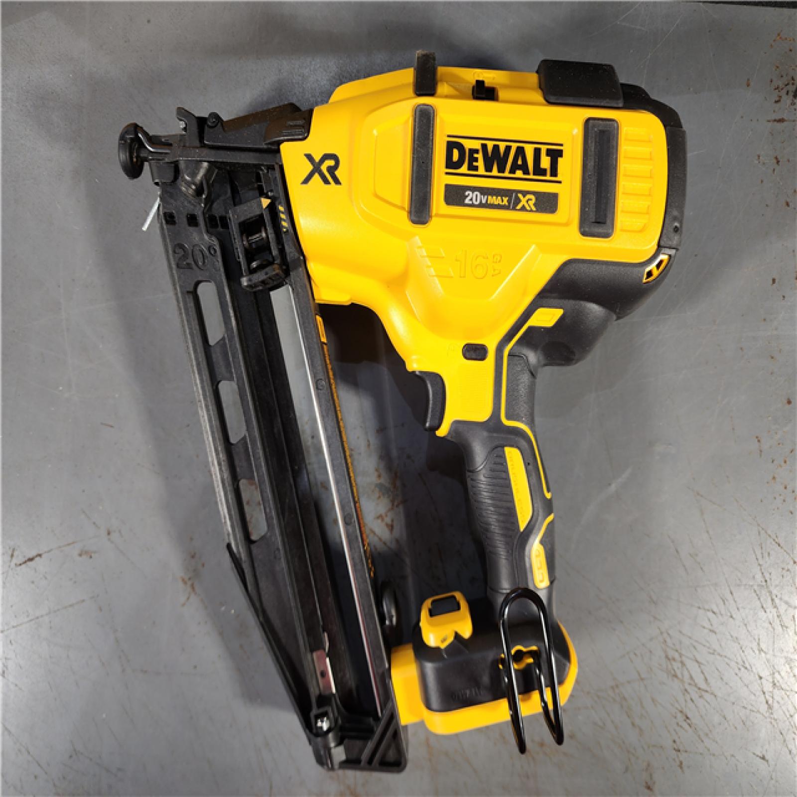 HOUSTON LOCATION - AS-IS (APPEARS LIKE NEW) DeWalt 20V 16 Gauge Cordless Angled Finish Nailer Kit W/ 2Ah Battery