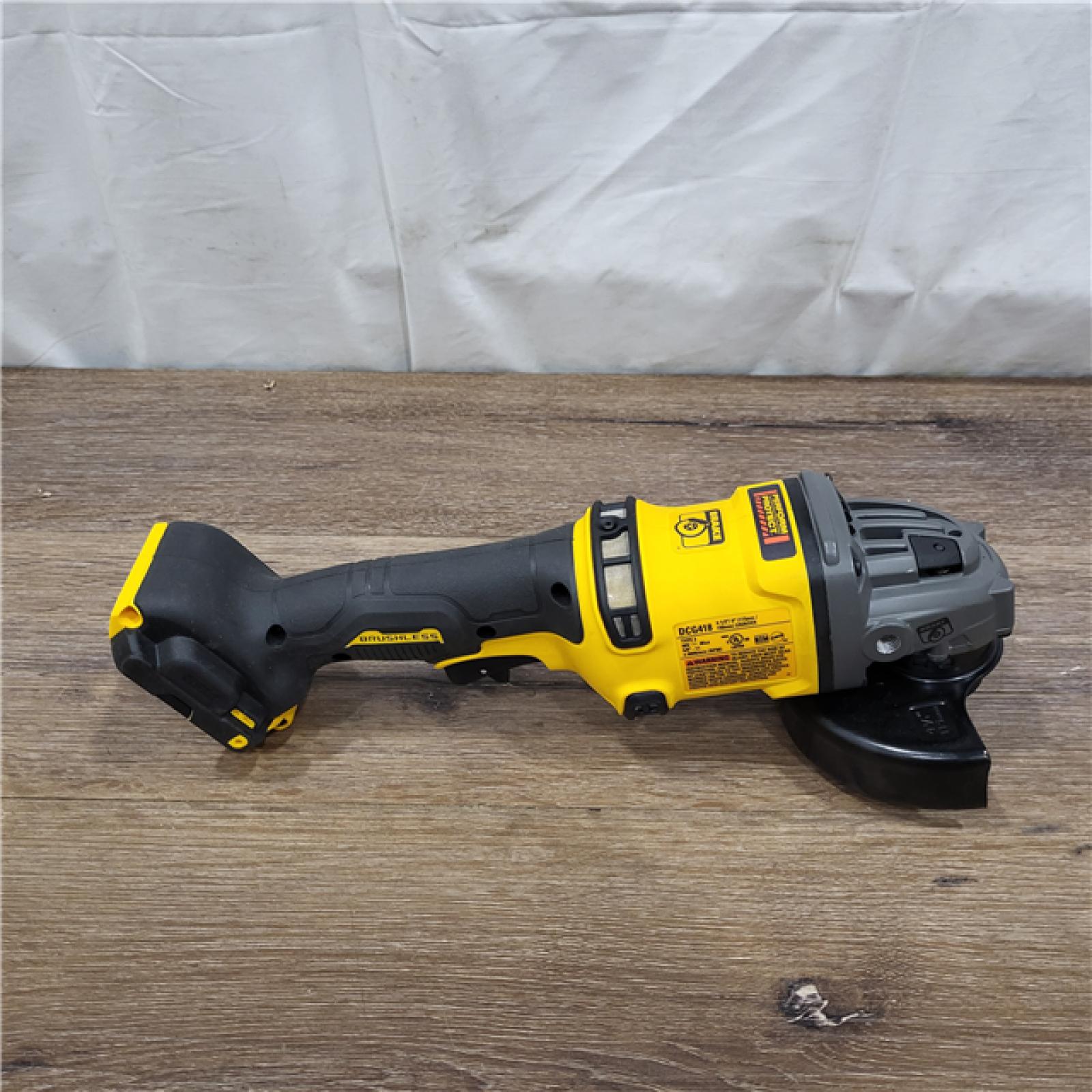 AS-IS DeWalt FLEXVOLT 60V MAX Cordless Grinder  4.5 - 6   9000 RPM  1 EA (115-DCG418B)