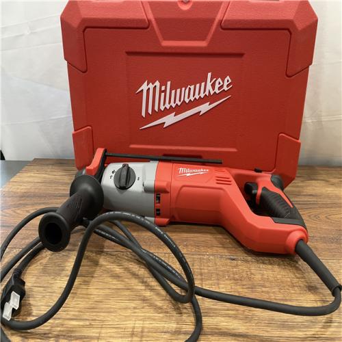 AS-IS Milwaukee 1 in. SDS Plus D-Handle Rotary Handle w/ Case