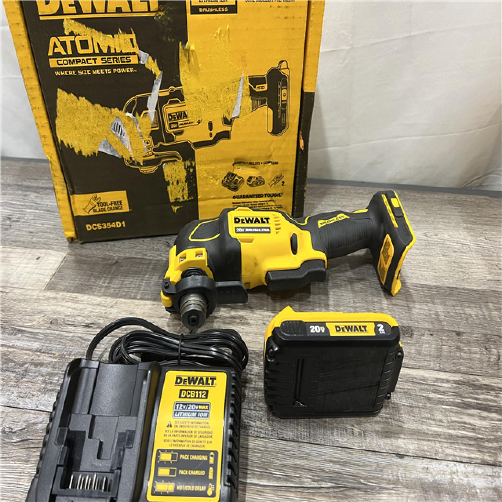 AS-IS DeWalt DCS354D1 20V Cordless Oscillating Multi-Tool with Battery and Charger