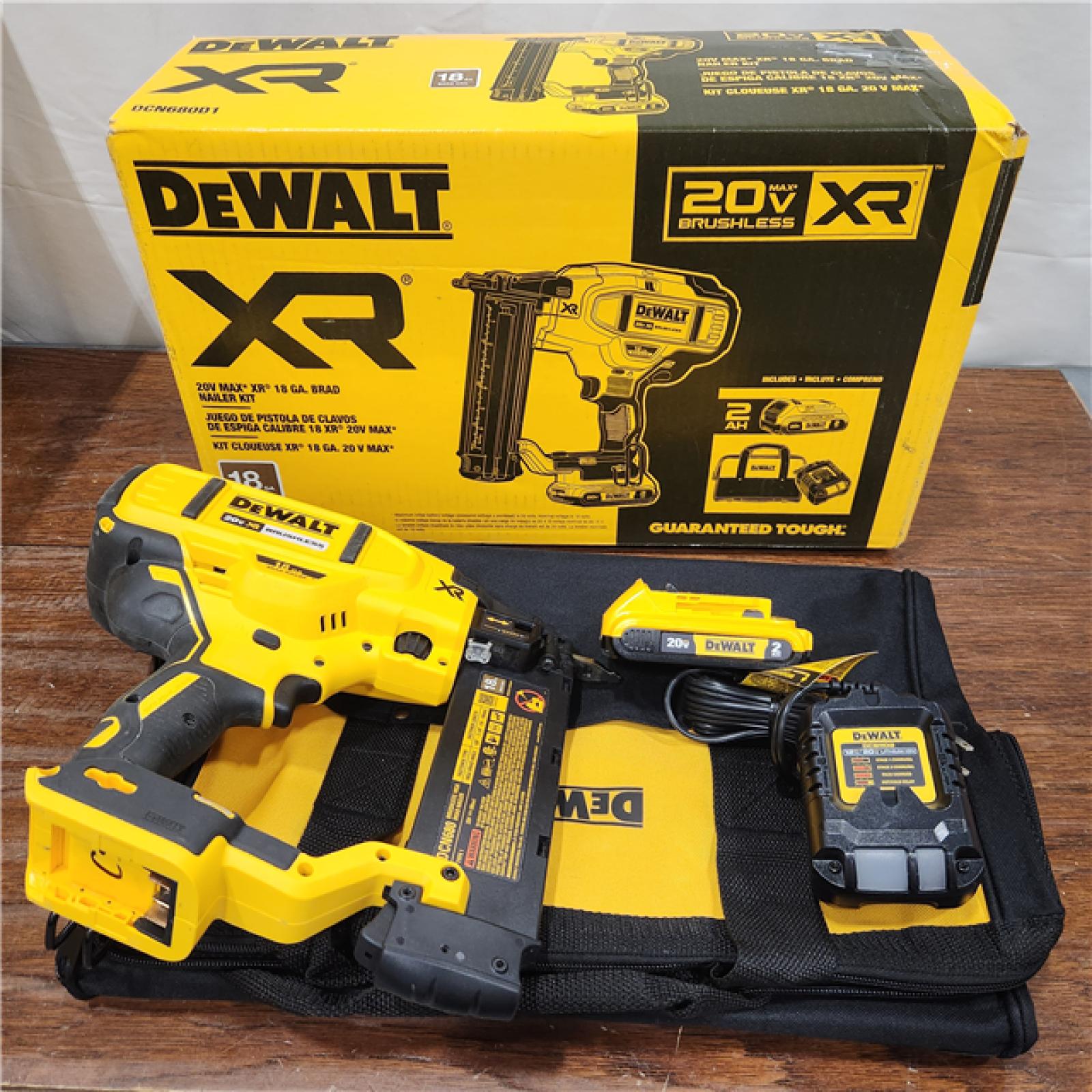 AS-IS DEWALT 20V MAX XR 18 Gauge Brad Nailer Kit