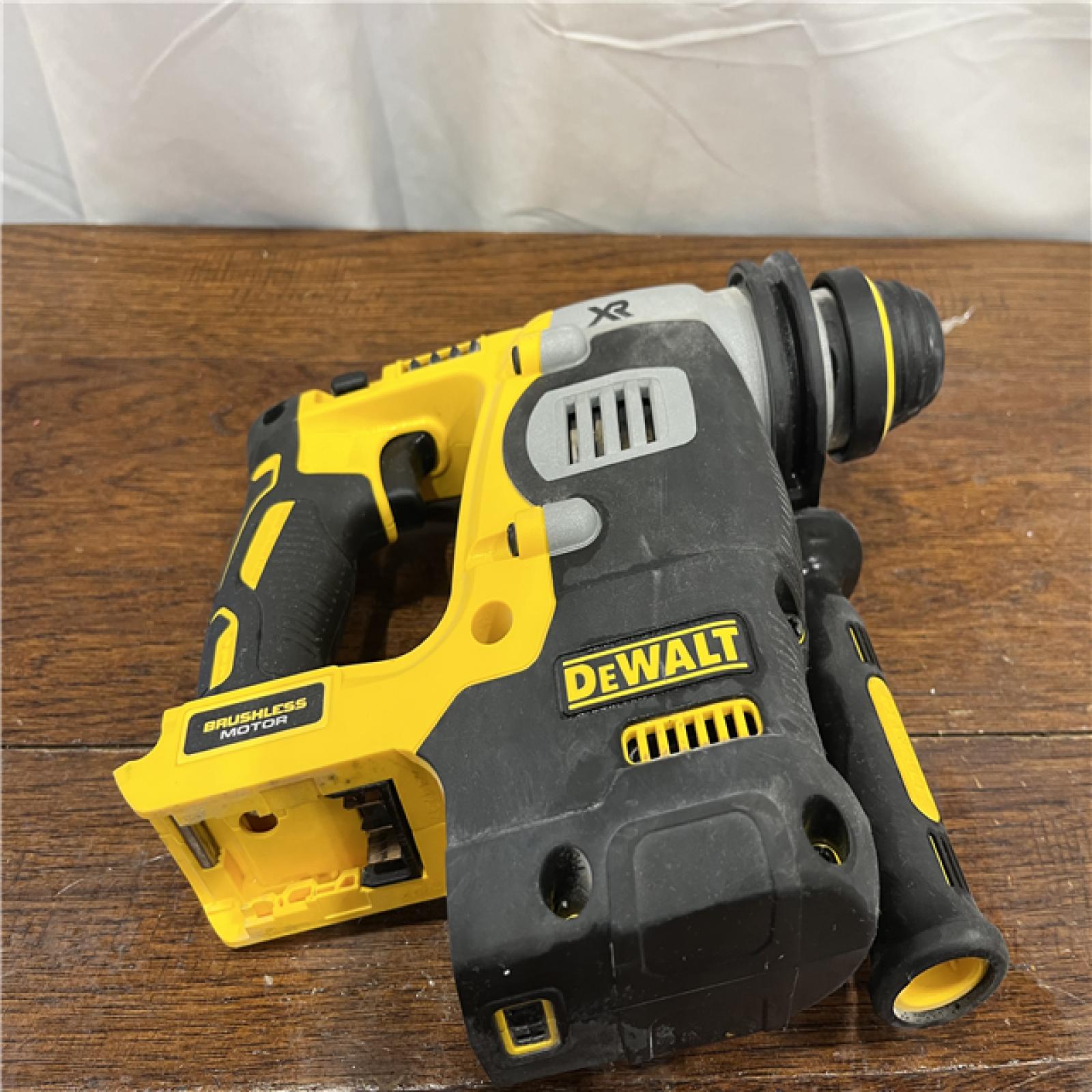 AS-ISDewalt | SDS 20-V Cordless Rotary Hammer