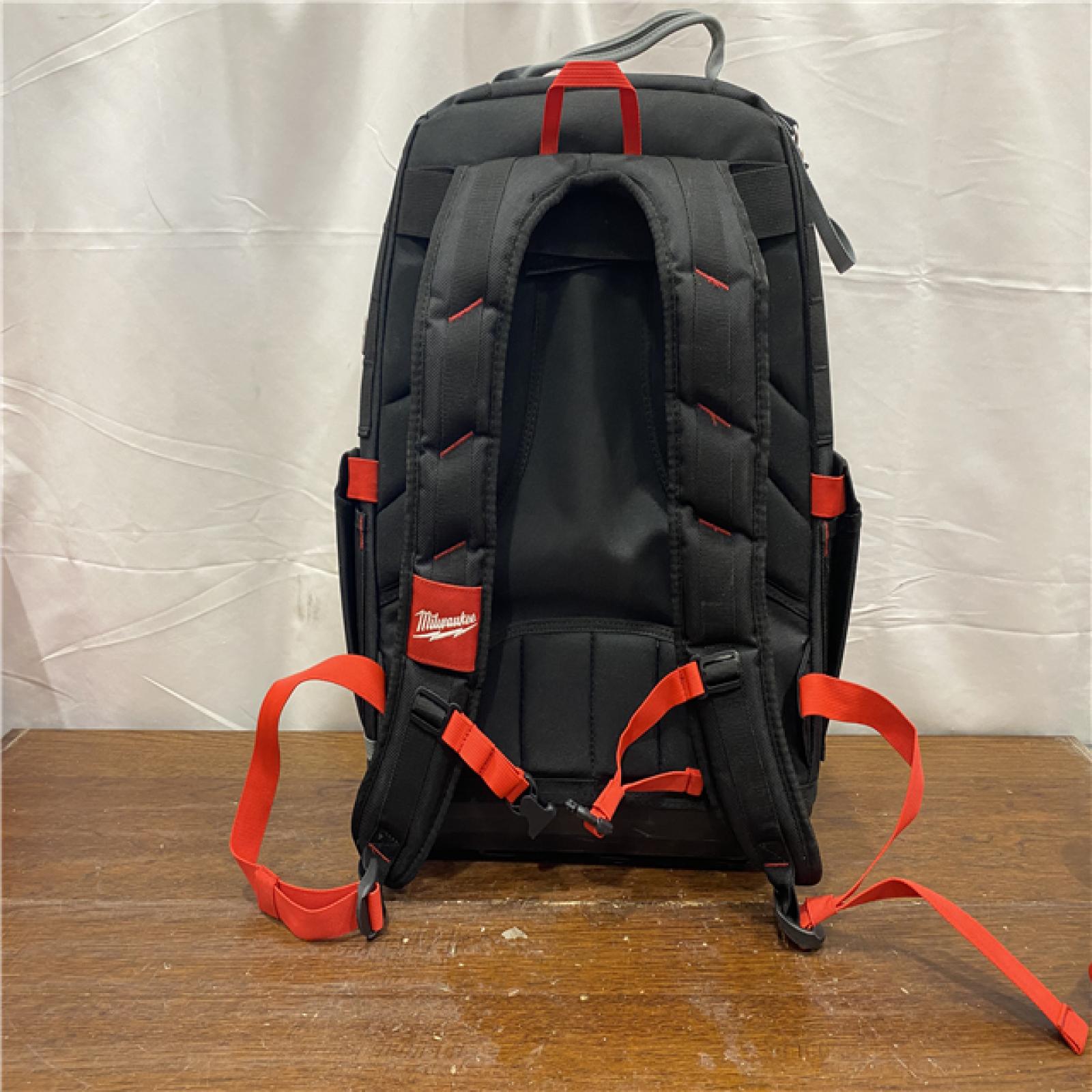 as-isMilwaukee 15 in. PACKOUT Backpack