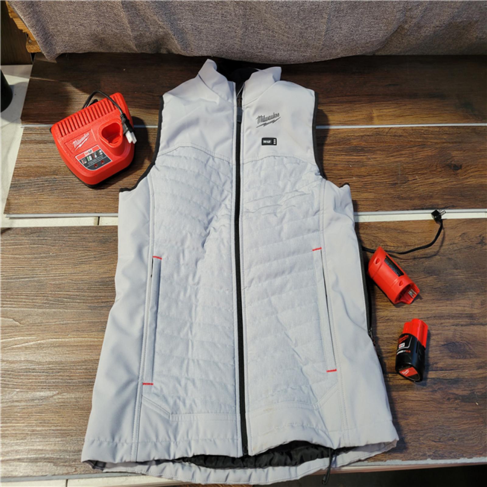 CALIFORNIA NEW MILWAUKEE M12 WOMENS HEATED AXIS VEST KIT (BATTERY AND CHARGER INCLUDED)