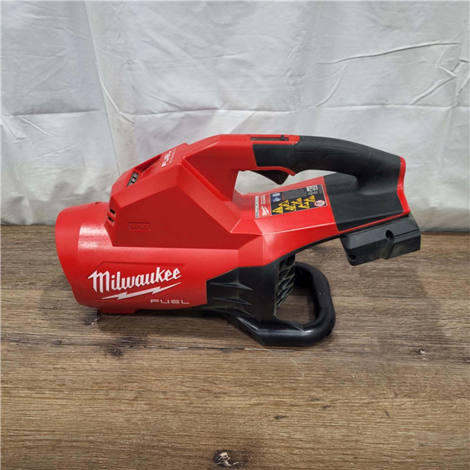 AS-IS Milwaukee M18 FUEL Dual Battery 145 Mph 600 CFM 18 V Battery Handheld Blower Tool Only