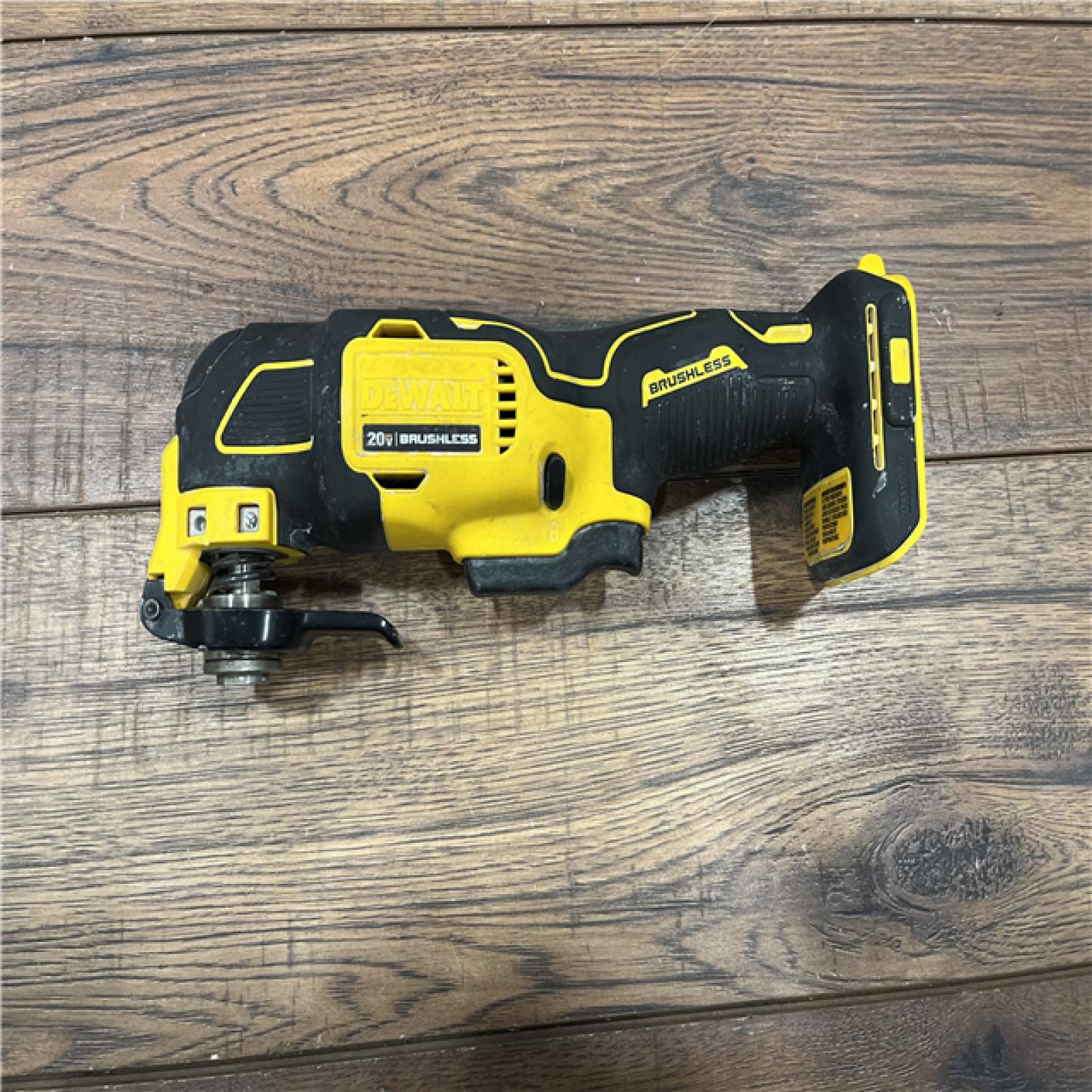 AS-IS DEWALT ATOMIC 20V MAX Cordless Brushless Oscillating Multi Tool (Tool Only)