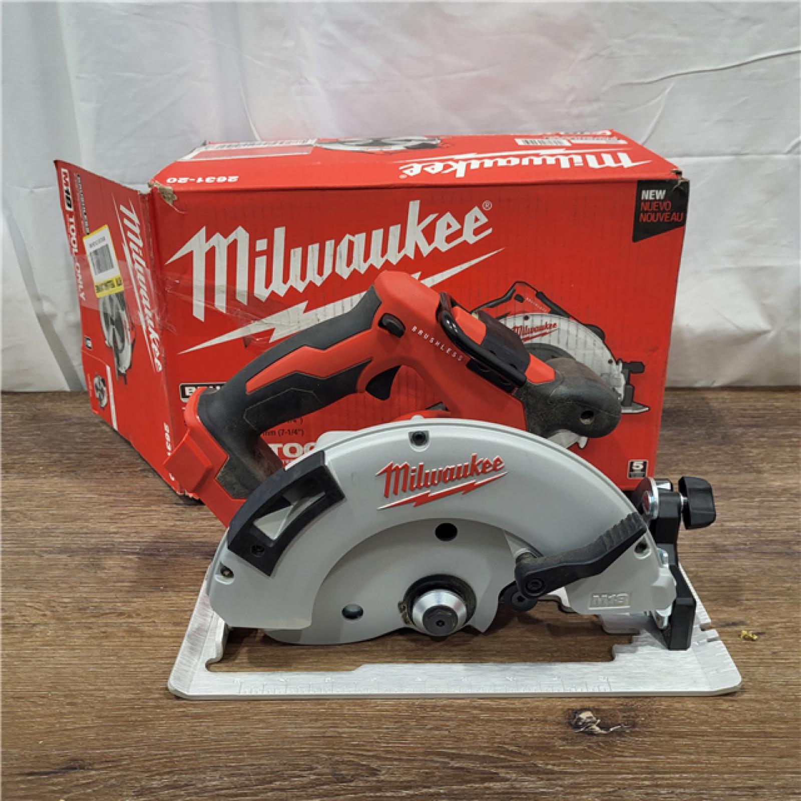 AS-IS Milwaukee M18 7-1/4  18V Brushless Circular Saw 2631-20 (Bare Tool)