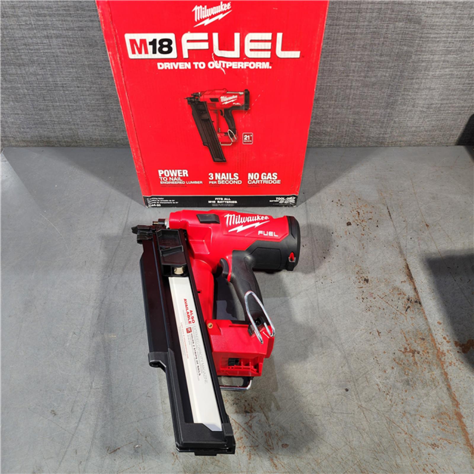 HOUSTON LOCATION - AS-IS (APPEARS LIKE NEW) Milwaukee 2744-20 M18 FUEL 21-Degree Cordless Framing Nailer (Tool Only)