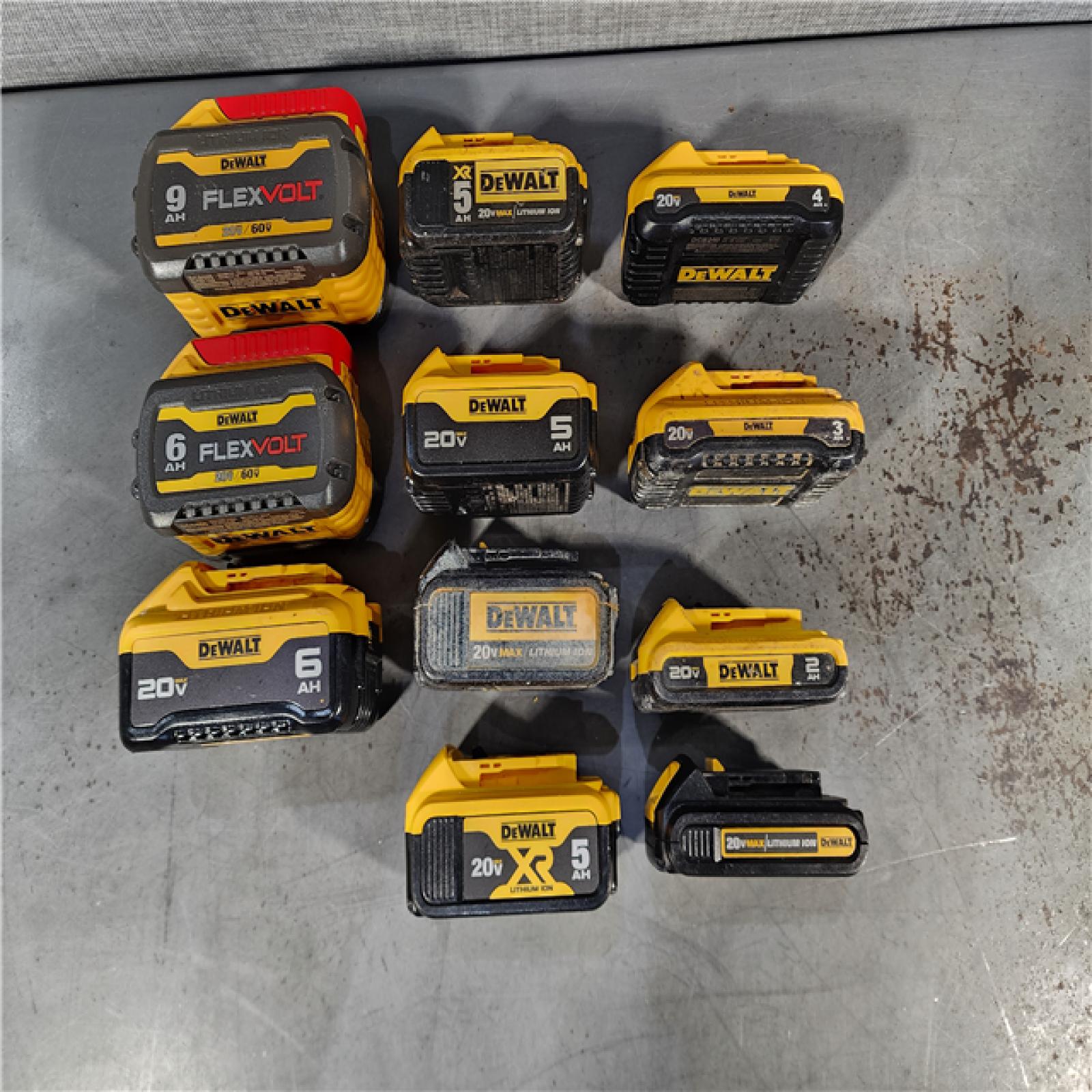 HOUSTON LOCATION - AS-IS DEWALT BATTERY PACK QTY - 15