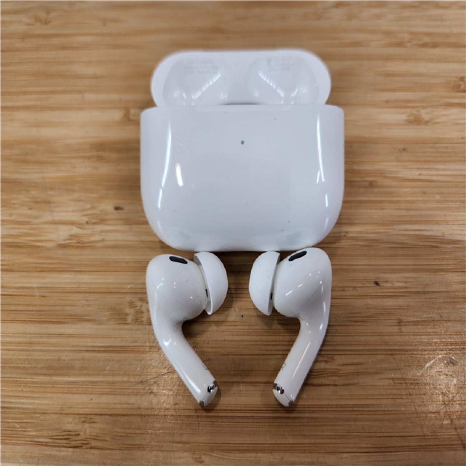 AS-IS Apple AirPods Pro 2 MagSafe Case