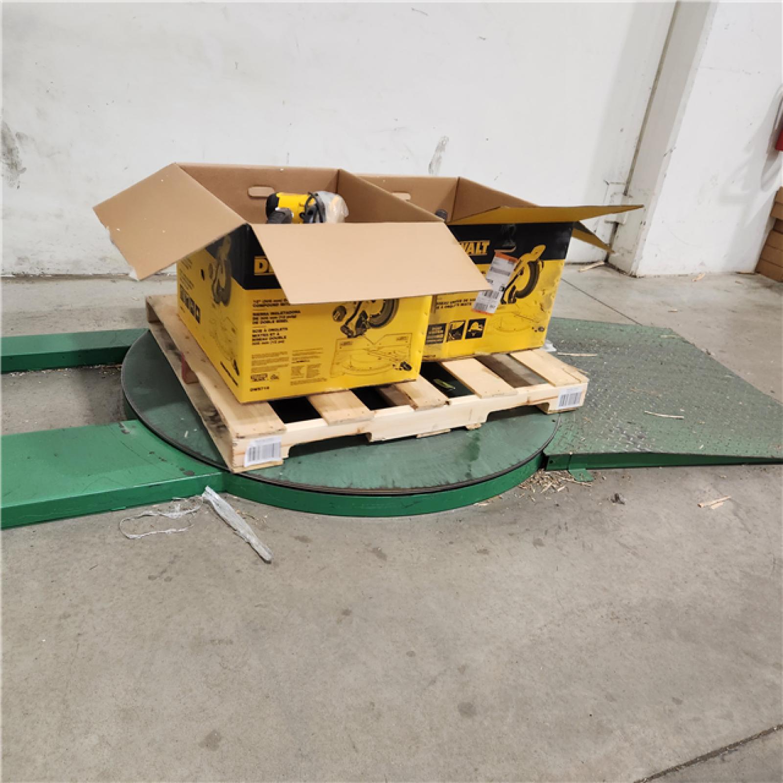 Dallas Location - As-Is DEWALT 12-Inch Miter Saw, 15-Amp, Single Bevel, Compound (DWS715) Lot Of 2