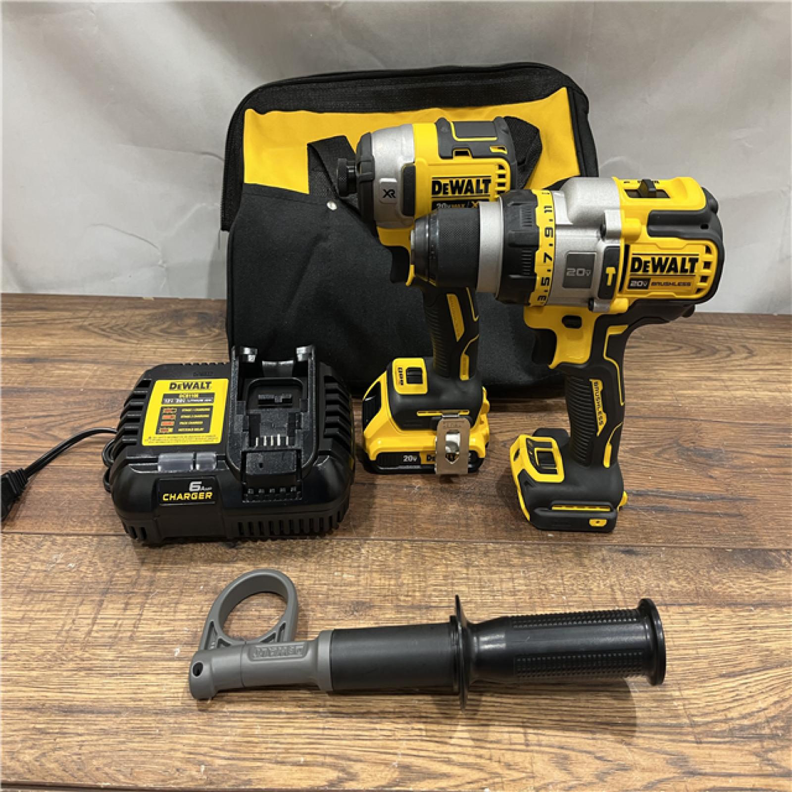 AS IS DEWALT 20V MAX Cordless Brushless Hammer Drill/Driver 2 Tool Combo Kit with FLEXVOLT ADVANTAGE