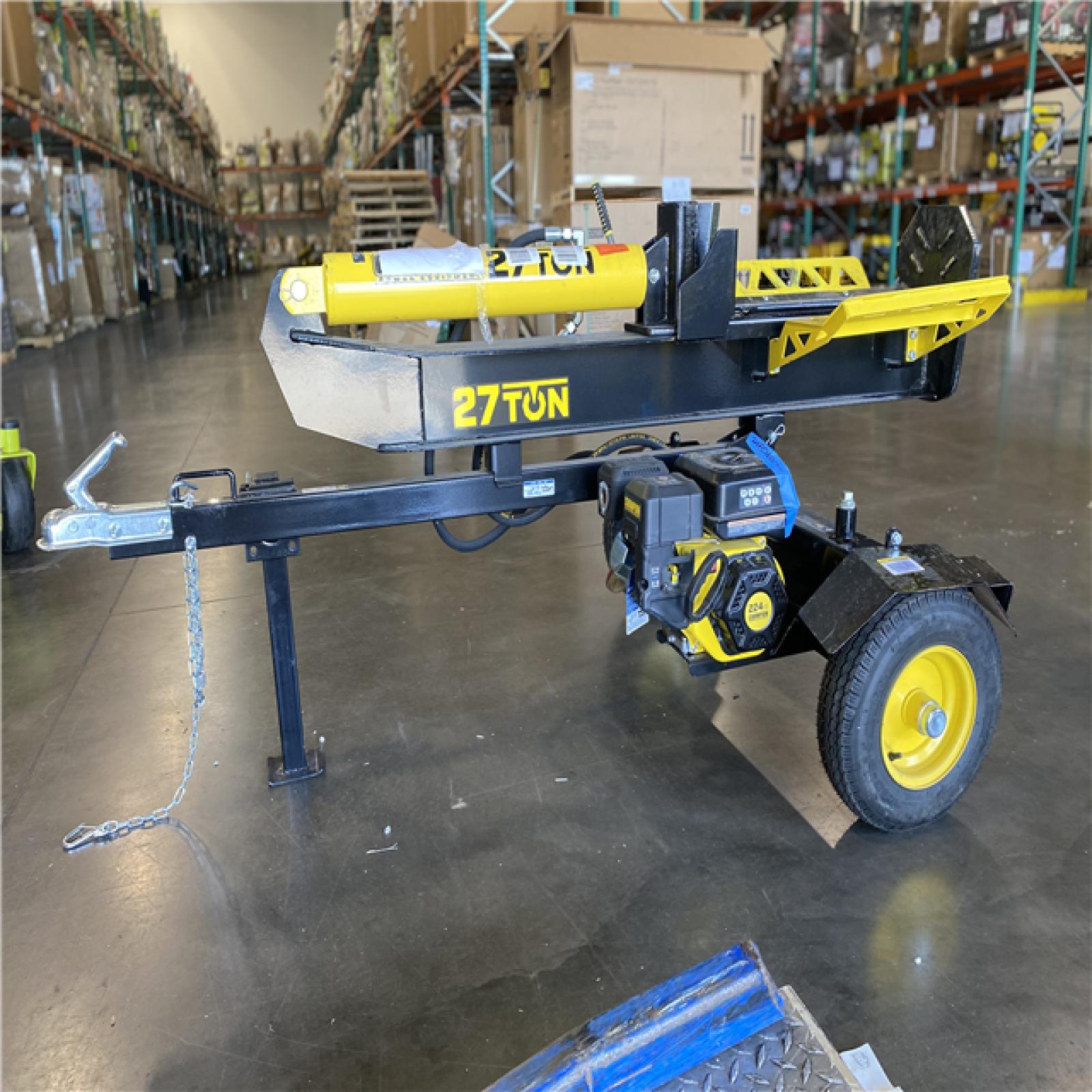 DALLAS LOCATION -AS-IS Champion Power Equipment 27 Ton 224 cc Gas Powered Hydraulic Wood Log Splitter