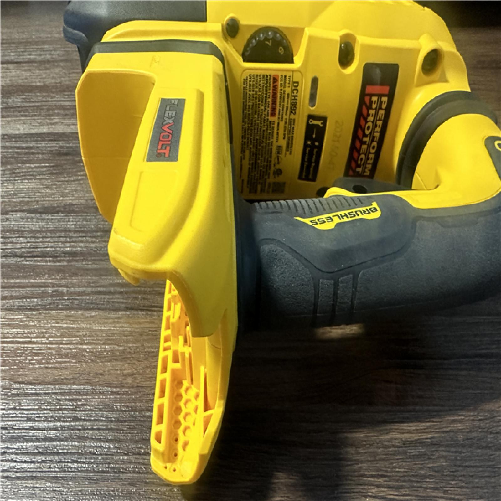 California AS-IS DeWalt SOS Max Chipping Hammer Set, includes 9AH Battery, Charger and Hard Case-Appears in Excellent Condition