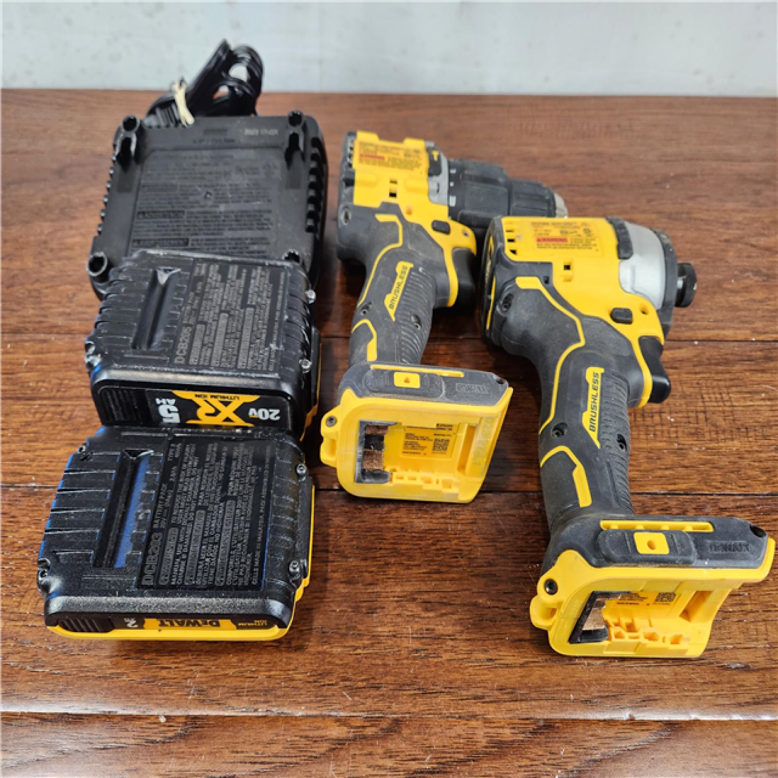 AS-IS DEWALT 20V MAX Lithium-Ion Cordless (6-Tool) Combo Kit W/ ToughSystem 2.0 Case