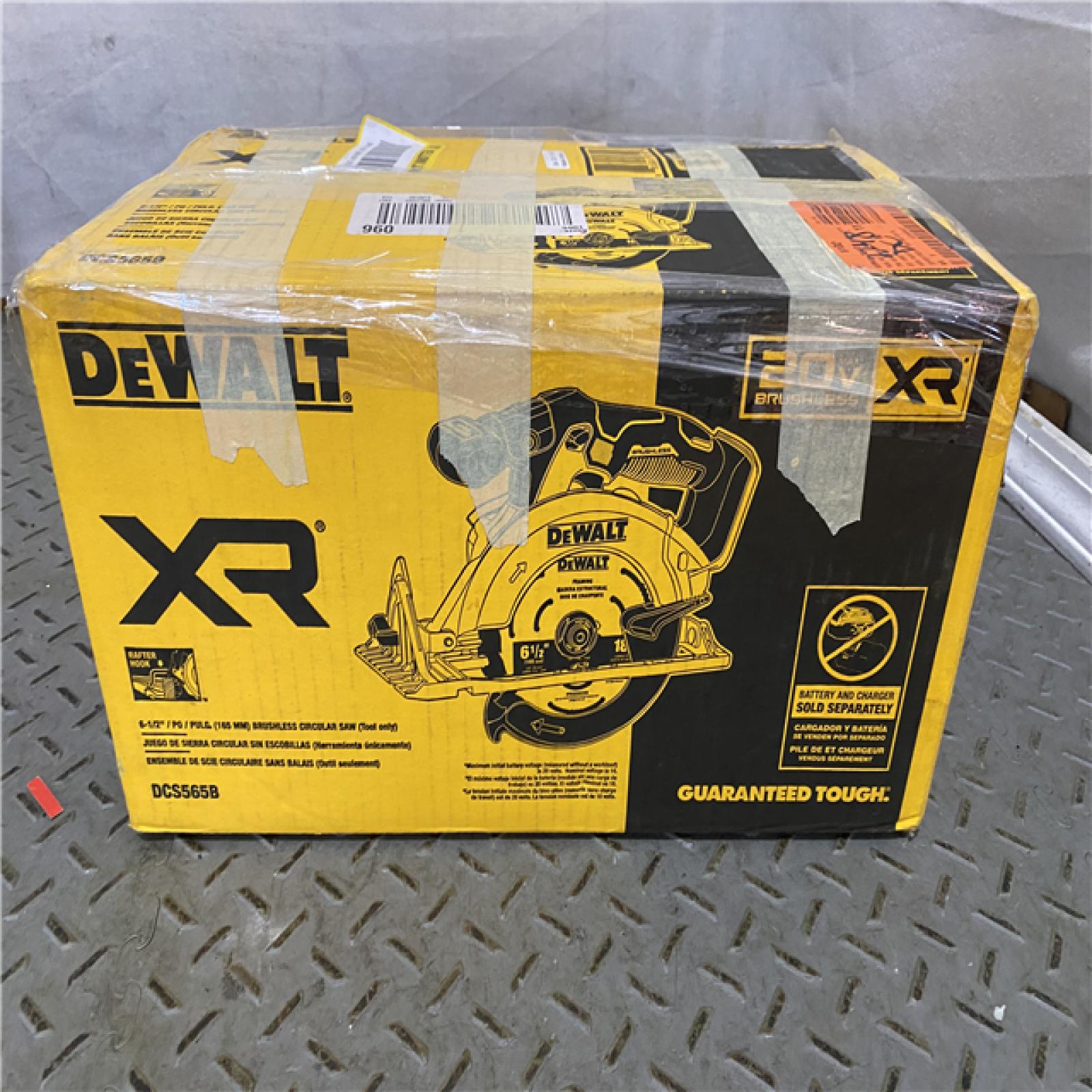 Houston location AS-IS DeWALT DCS565B 20V Max Brushless 6.5   Cordless Circular Saw