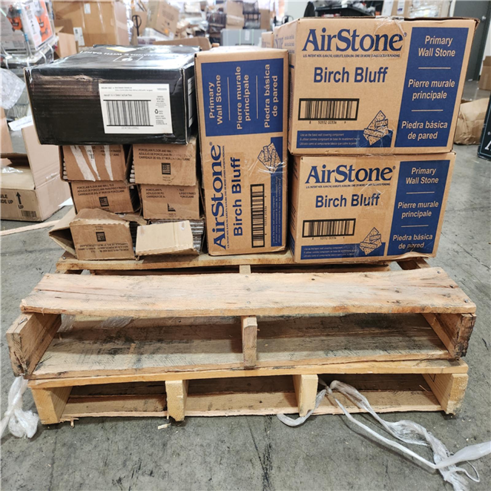 Phoenix Location Pallet of Assorted Mixed Tile