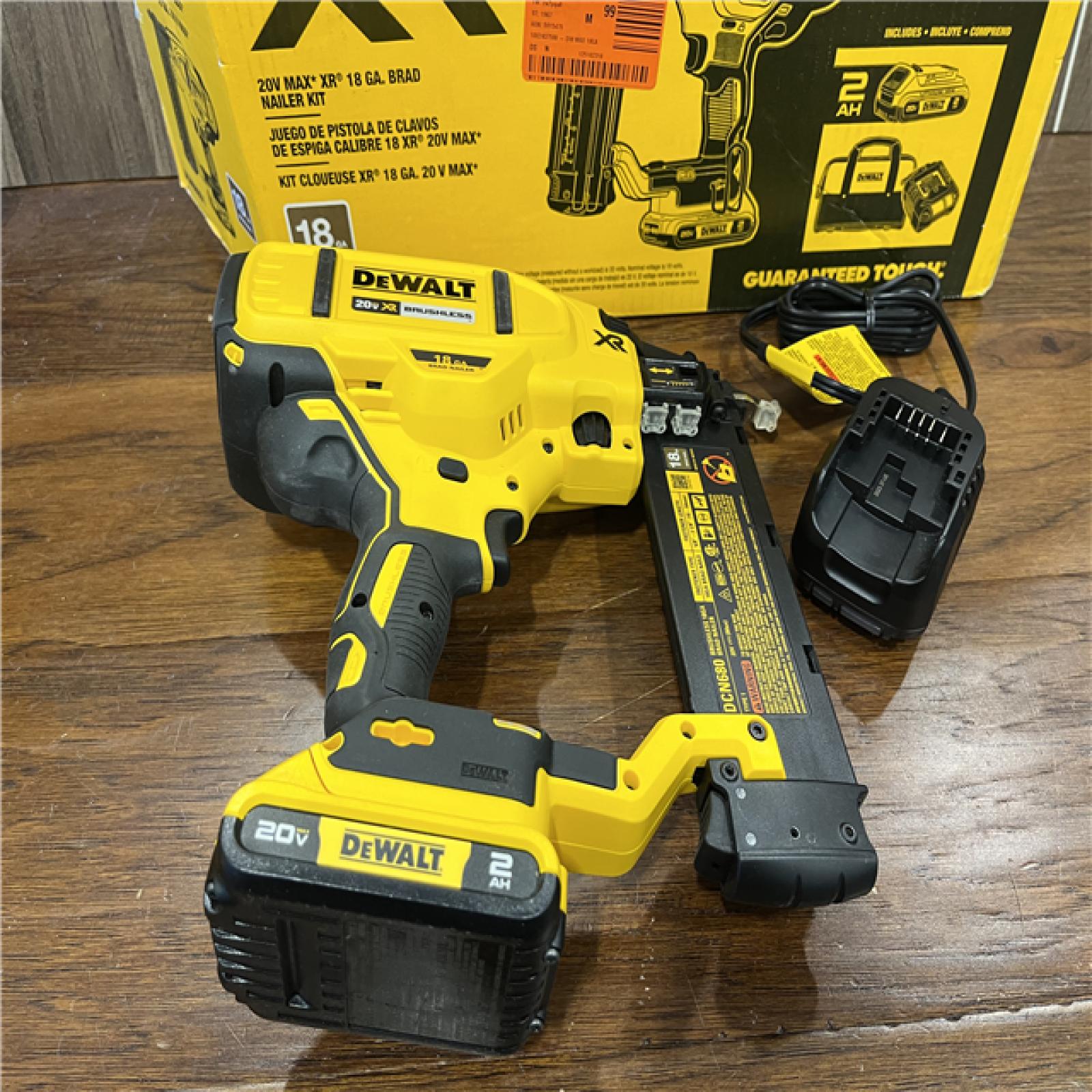 AS-IS DEWALT 20V MAX XR 18 Gauge Brad Nailer Kit