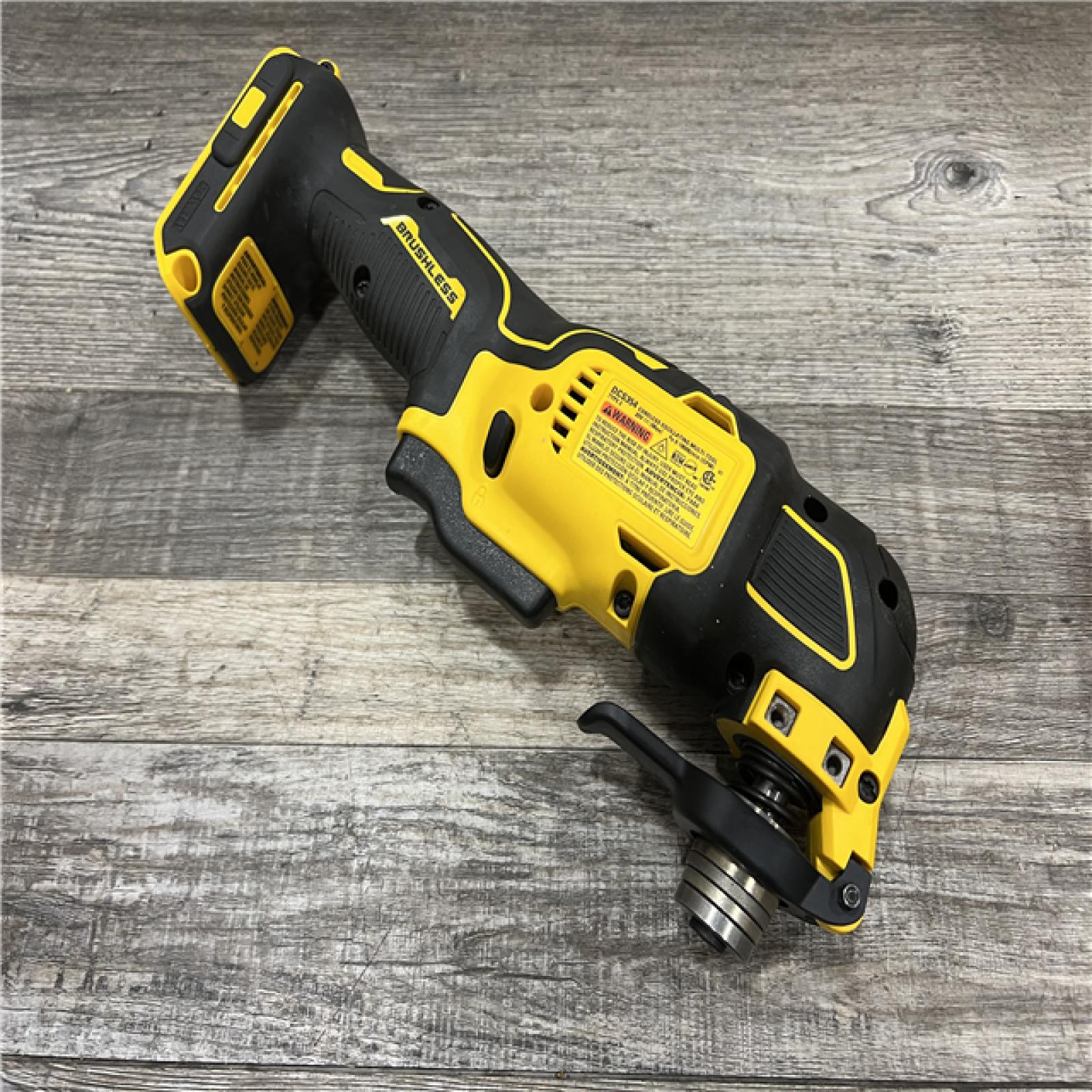 AS-IS DeWalt DCS354D1 20V Cordless Oscillating Multi-Tool with Battery and Charger