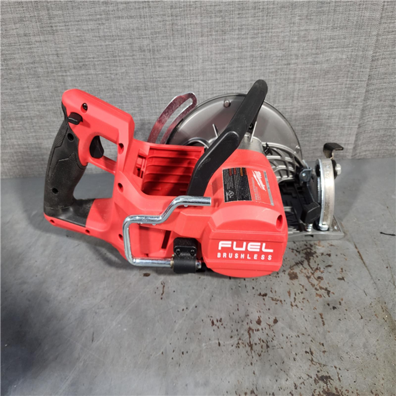 HOUSTON LOCATION - AS-IS Milwaukee 2830-20 Rear Handle Circular Saw M18 FUEL 7-1/4  Cordless Brushless Tool Only