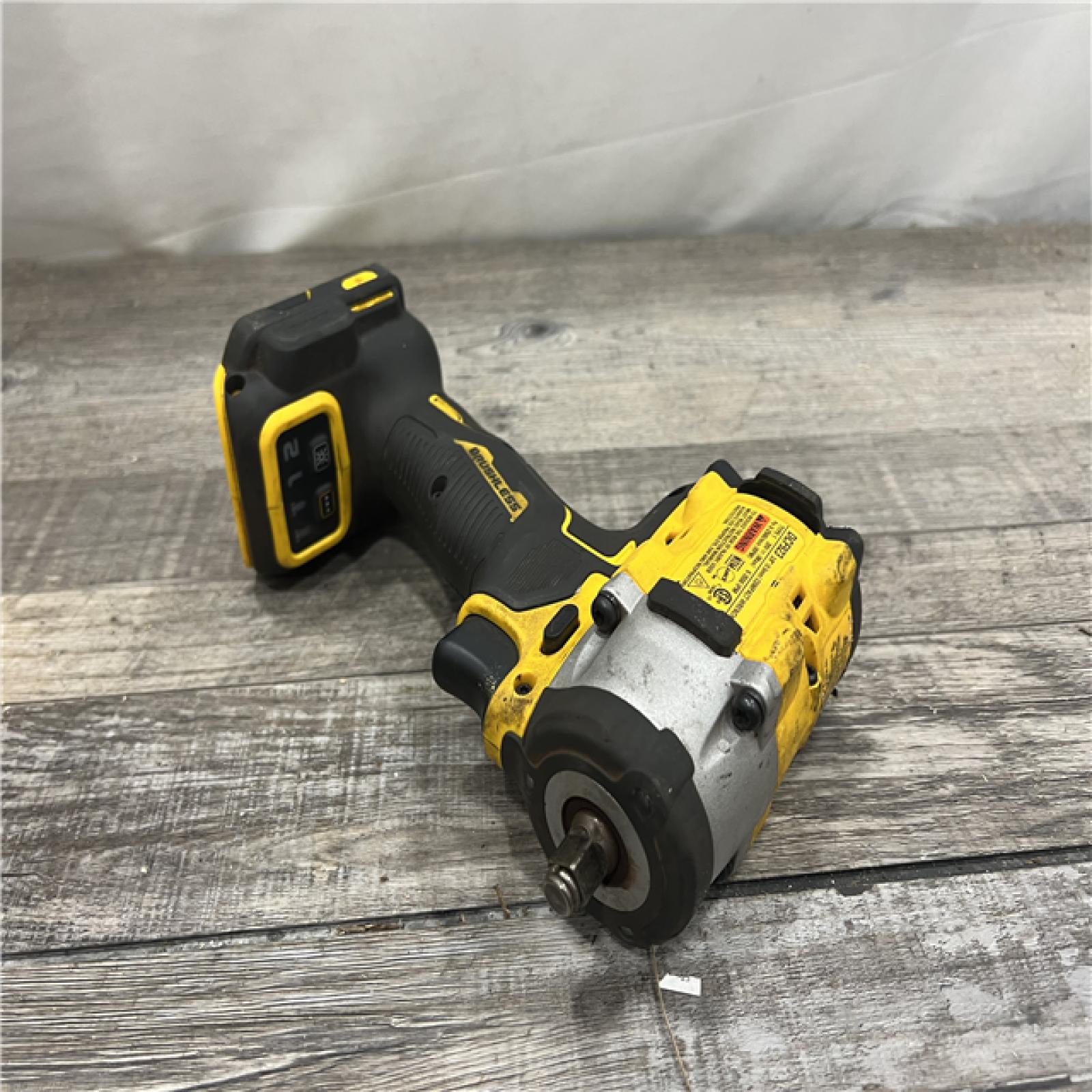 AS-IS DeWalt 20V MAX ATOMIC 3/8 in. Cordless Brushless Compact Impact Wrench Tool Only